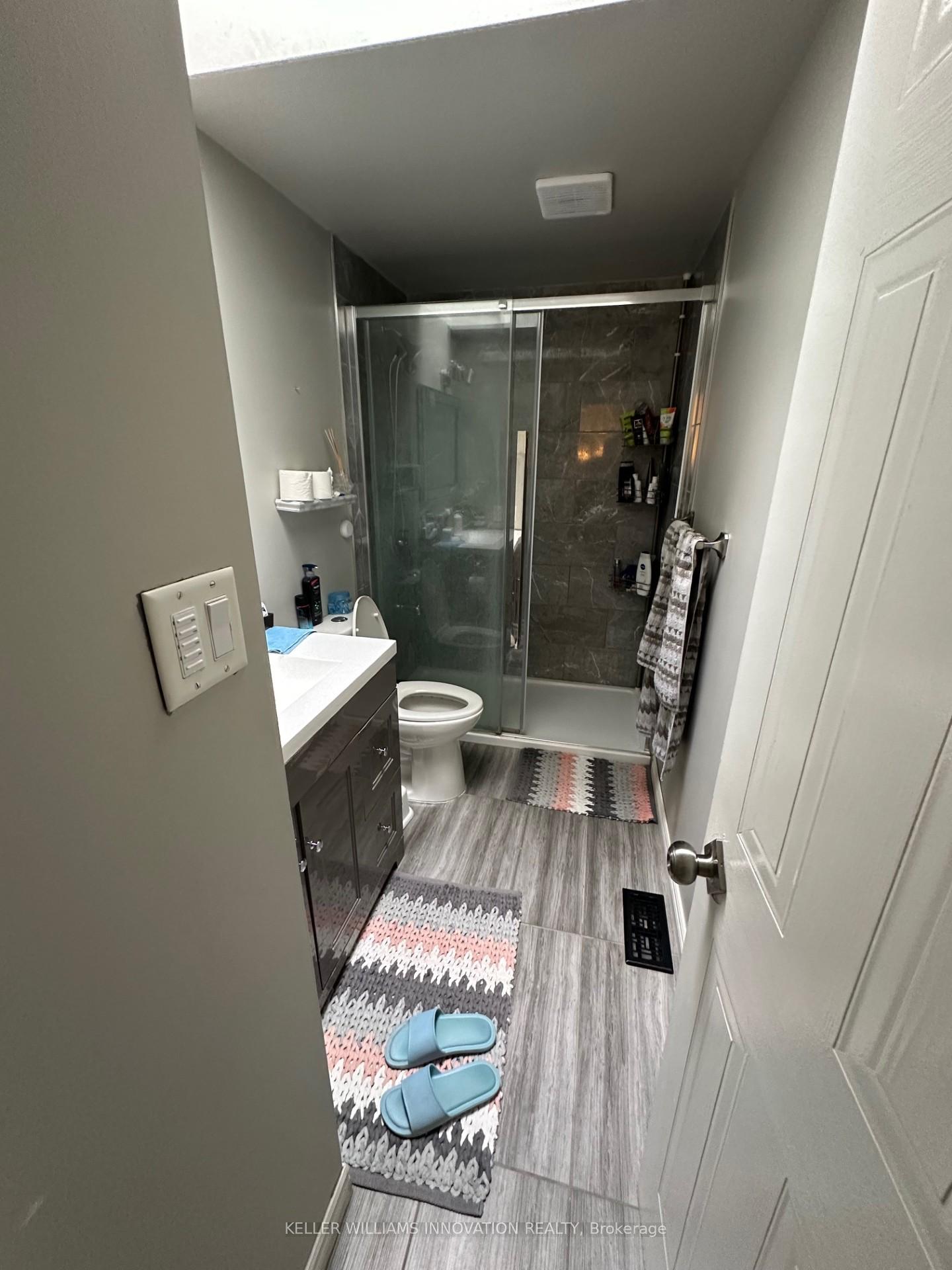Photo 16 of Unit Unit B, 533 Rosemeadow Crescent, Waterloo — HOMEH