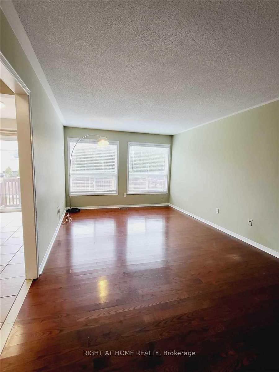 Photo 12 of Unit Upper Level, 115 Bonny Meadows Drive, Aurora, Aurora Highlands — HOMEH