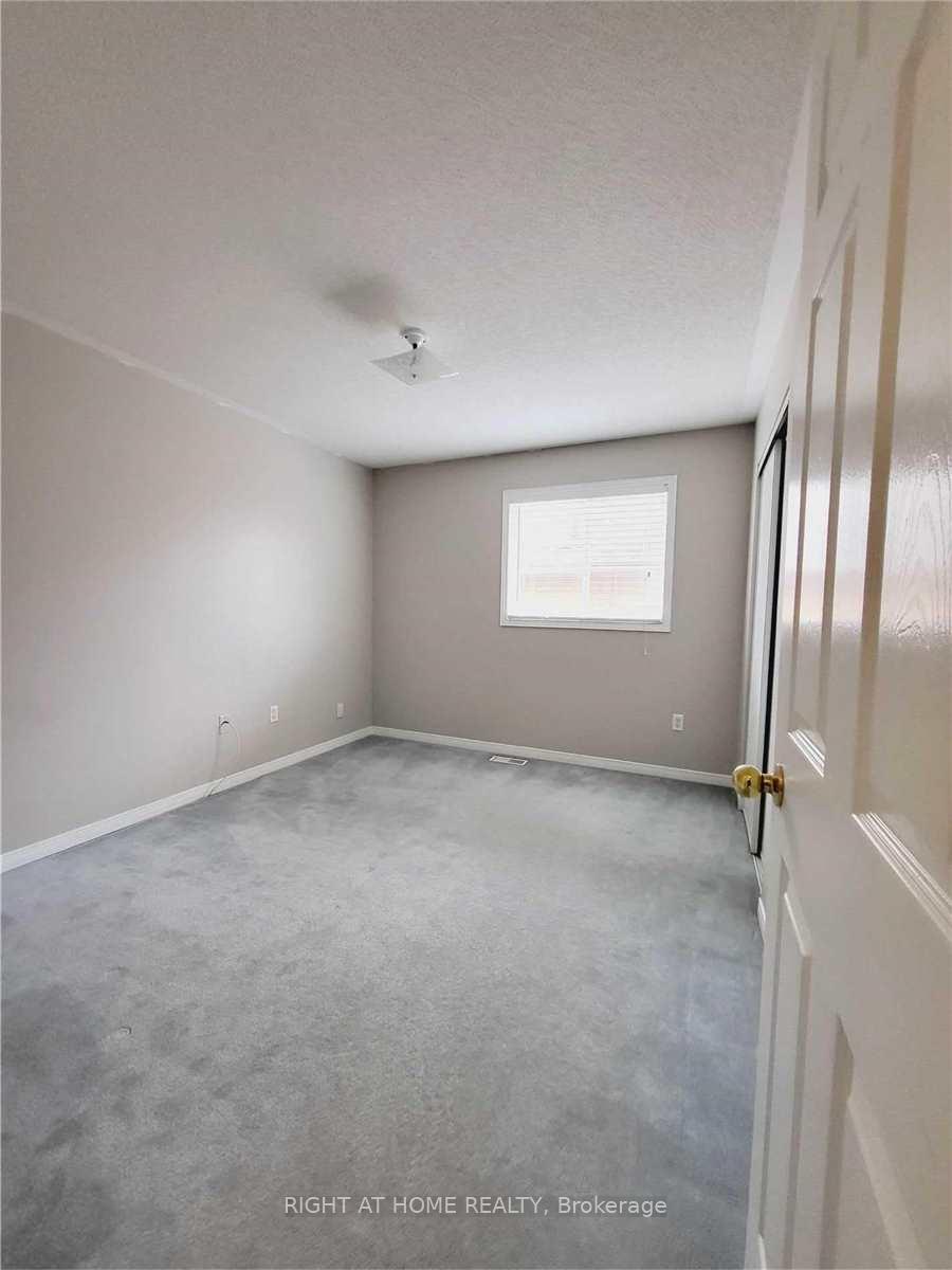 Photo 11 of Unit Upper Level, 115 Bonny Meadows Drive, Aurora, Aurora Highlands — HOMEH