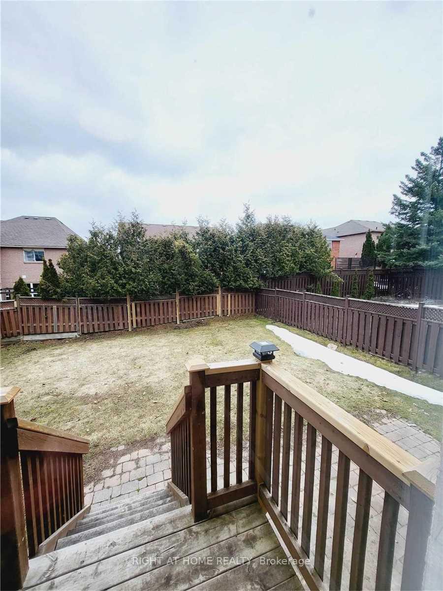 Photo 17 of Unit Upper Level, 115 Bonny Meadows Drive, Aurora, Aurora Highlands — HOMEH