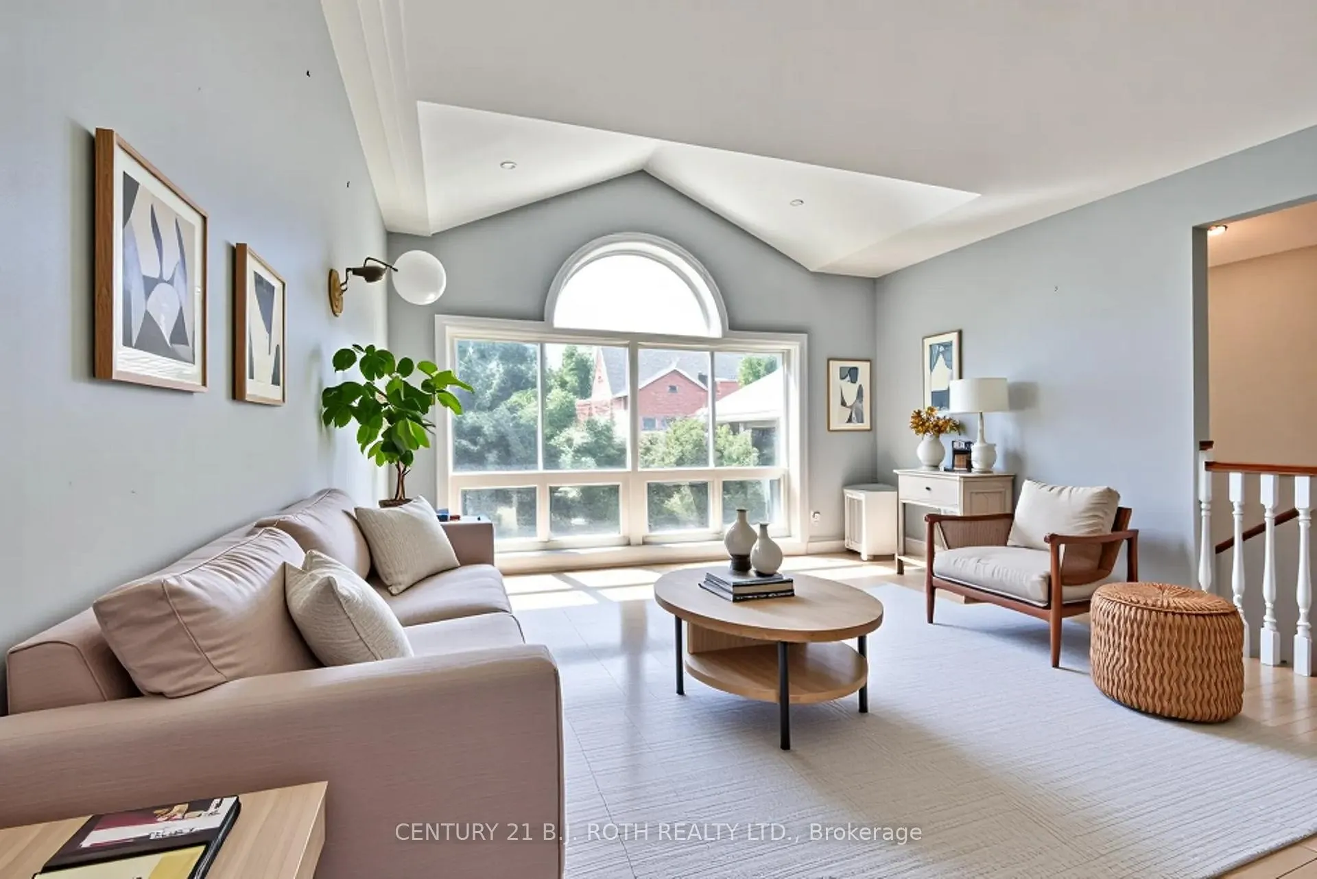 Photo 9 of 55 Bloxham Place, Barrie, Bayshore — HOMEH