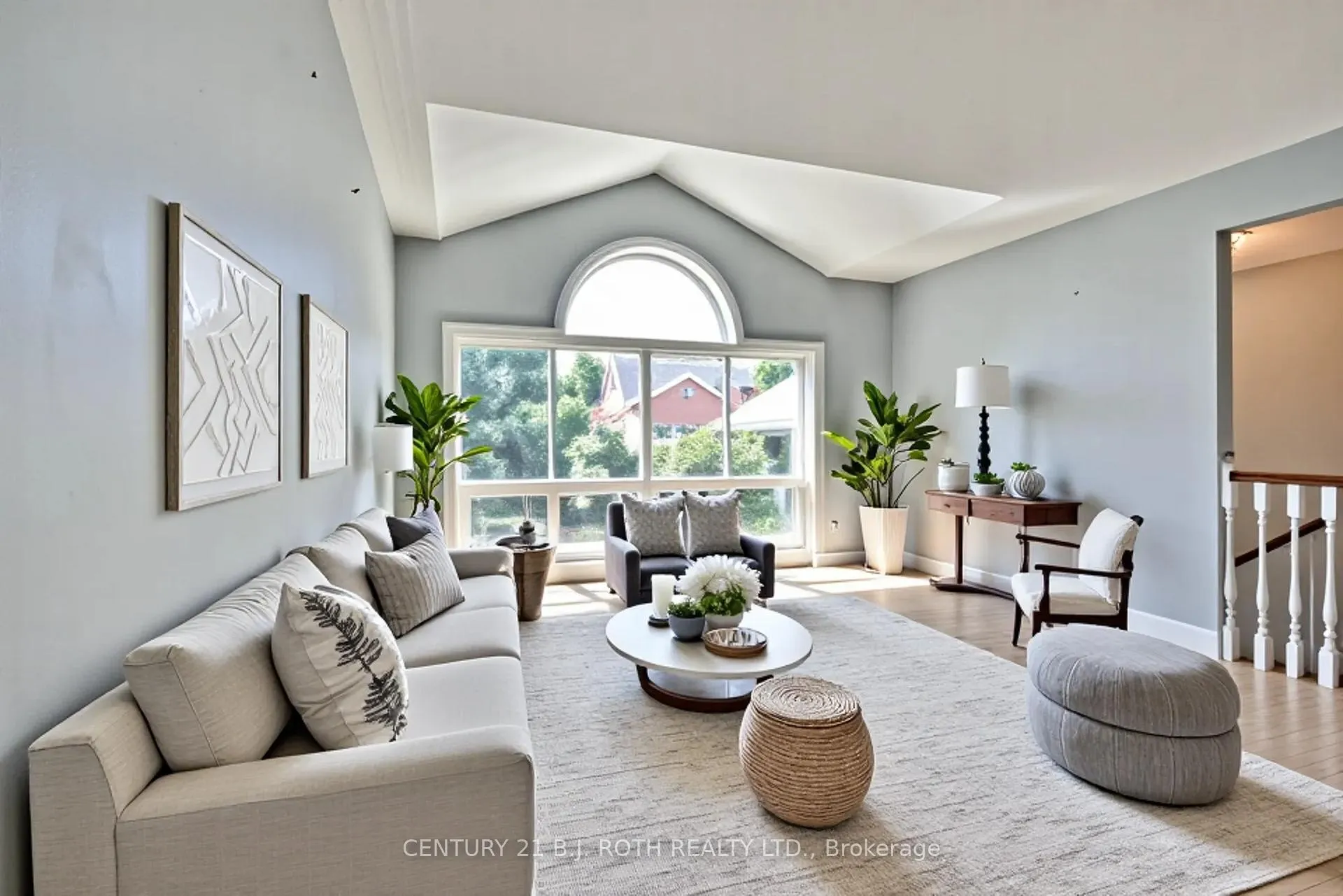 Photo 10 of 55 Bloxham Place, Barrie, Bayshore — HOMEH