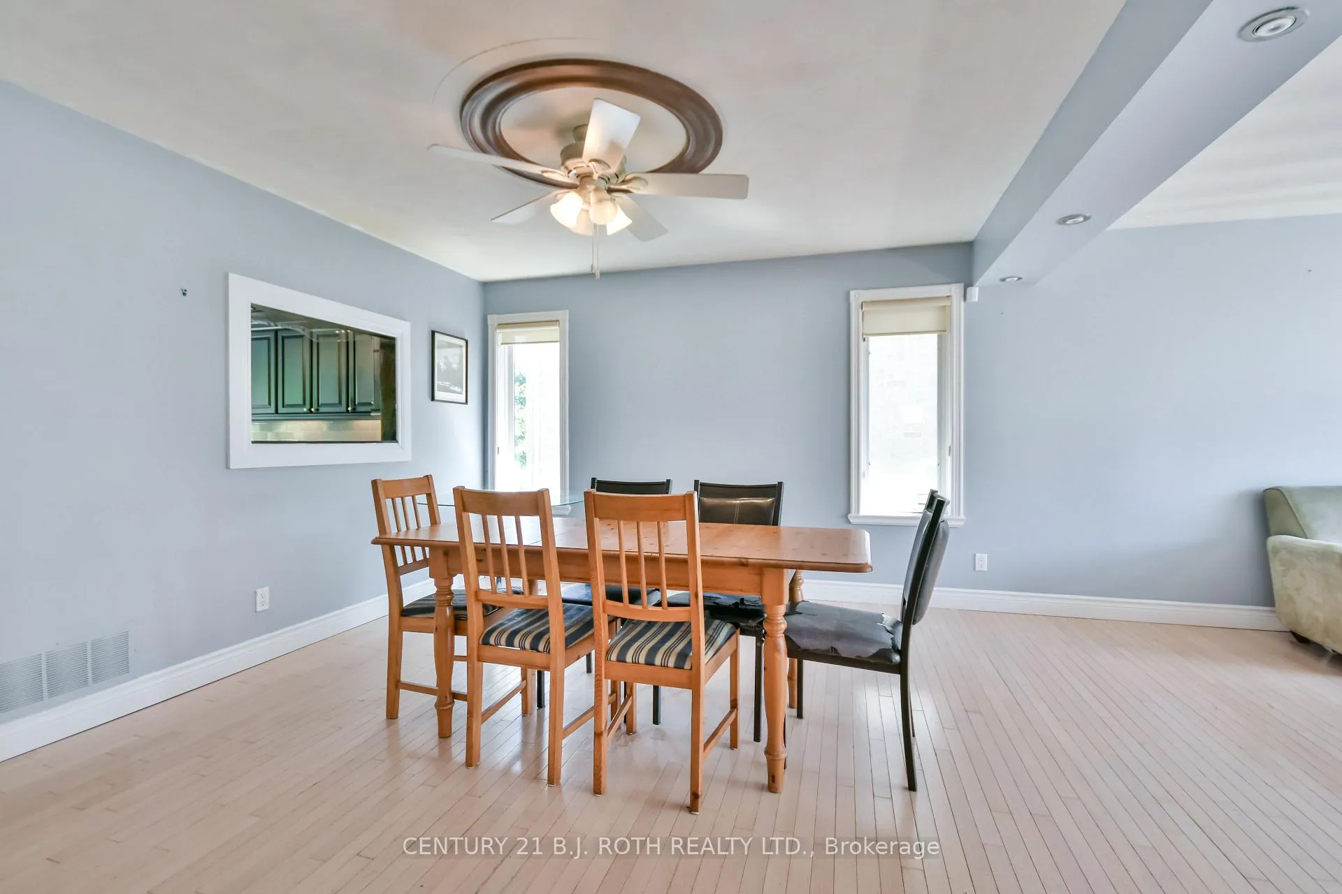 Photo 11 of 55 Bloxham Place, Barrie, Bayshore — HOMEH