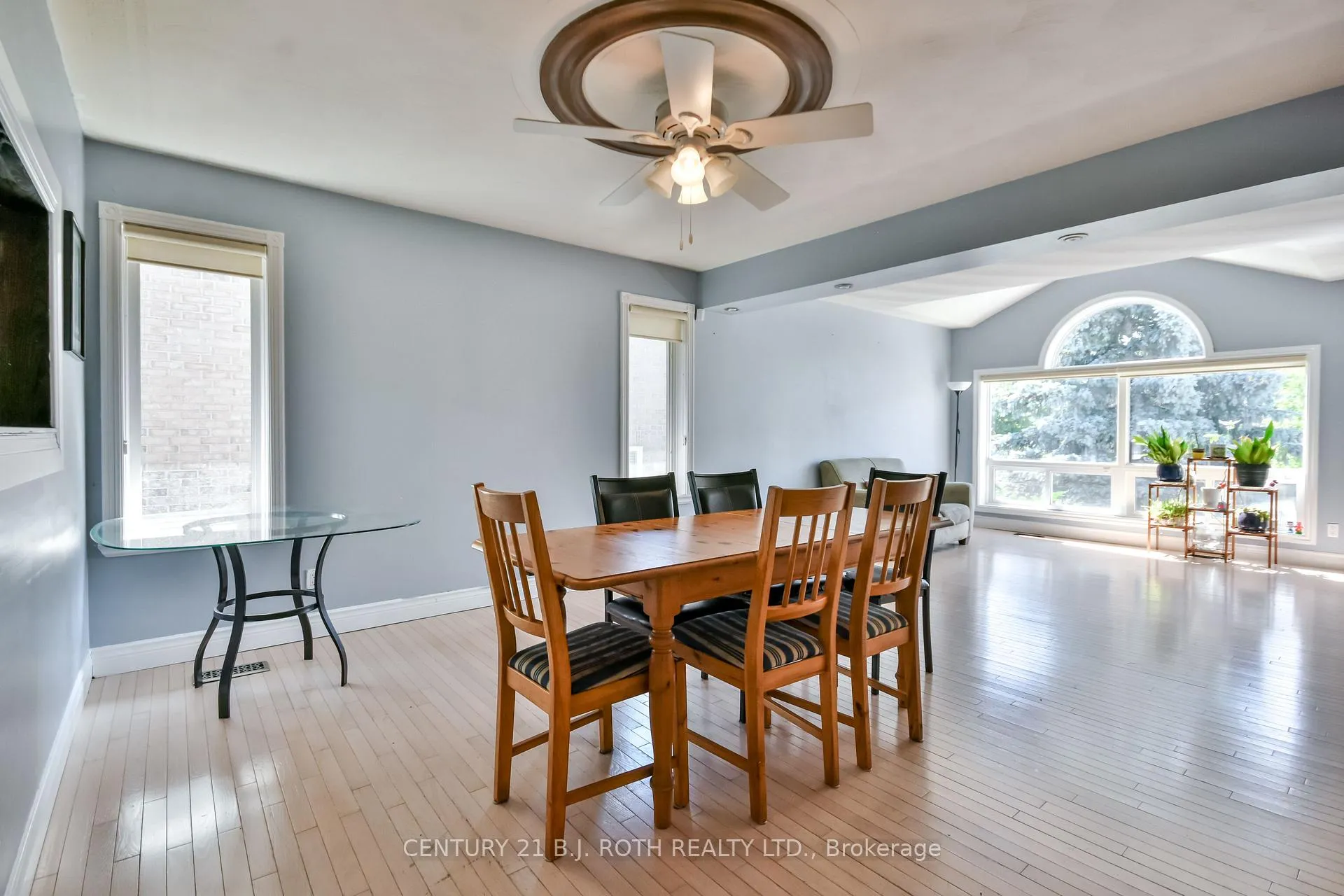 Photo 12 of 55 Bloxham Place, Barrie, Bayshore — HOMEH