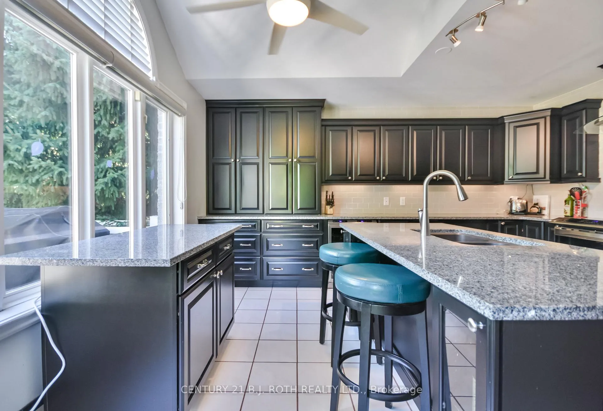 Photo 15 of 55 Bloxham Place, Barrie, Bayshore — HOMEH