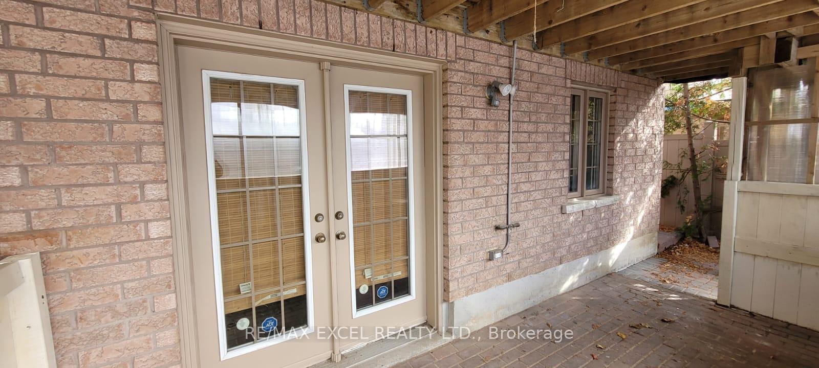 Photo 3 of 95 Lady Karen Crescent Basement, Vaughan, Patterson — HOMEH