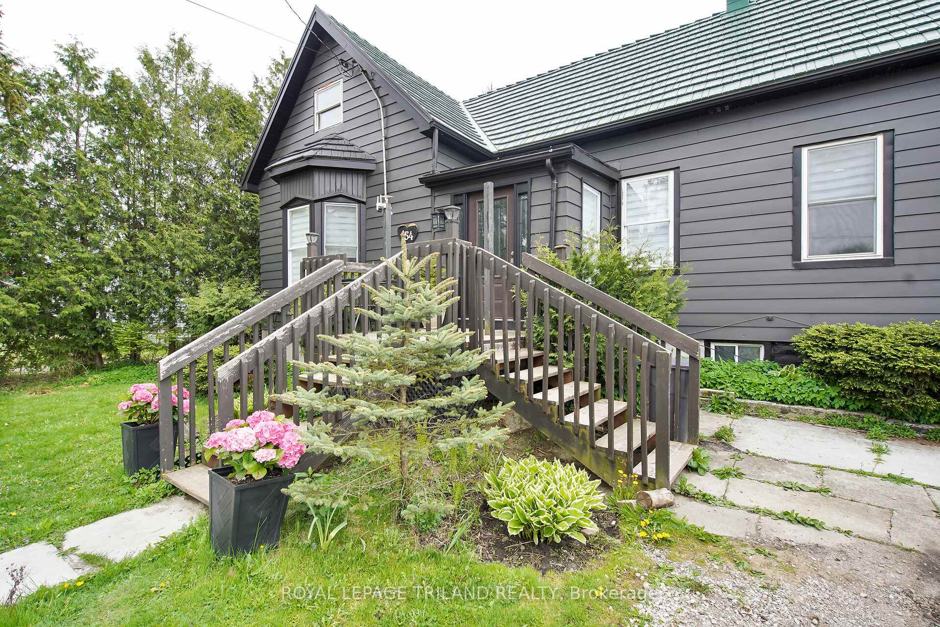 Photo 2 of 154 John Street, West Elgin, West Lorne — HOMEH