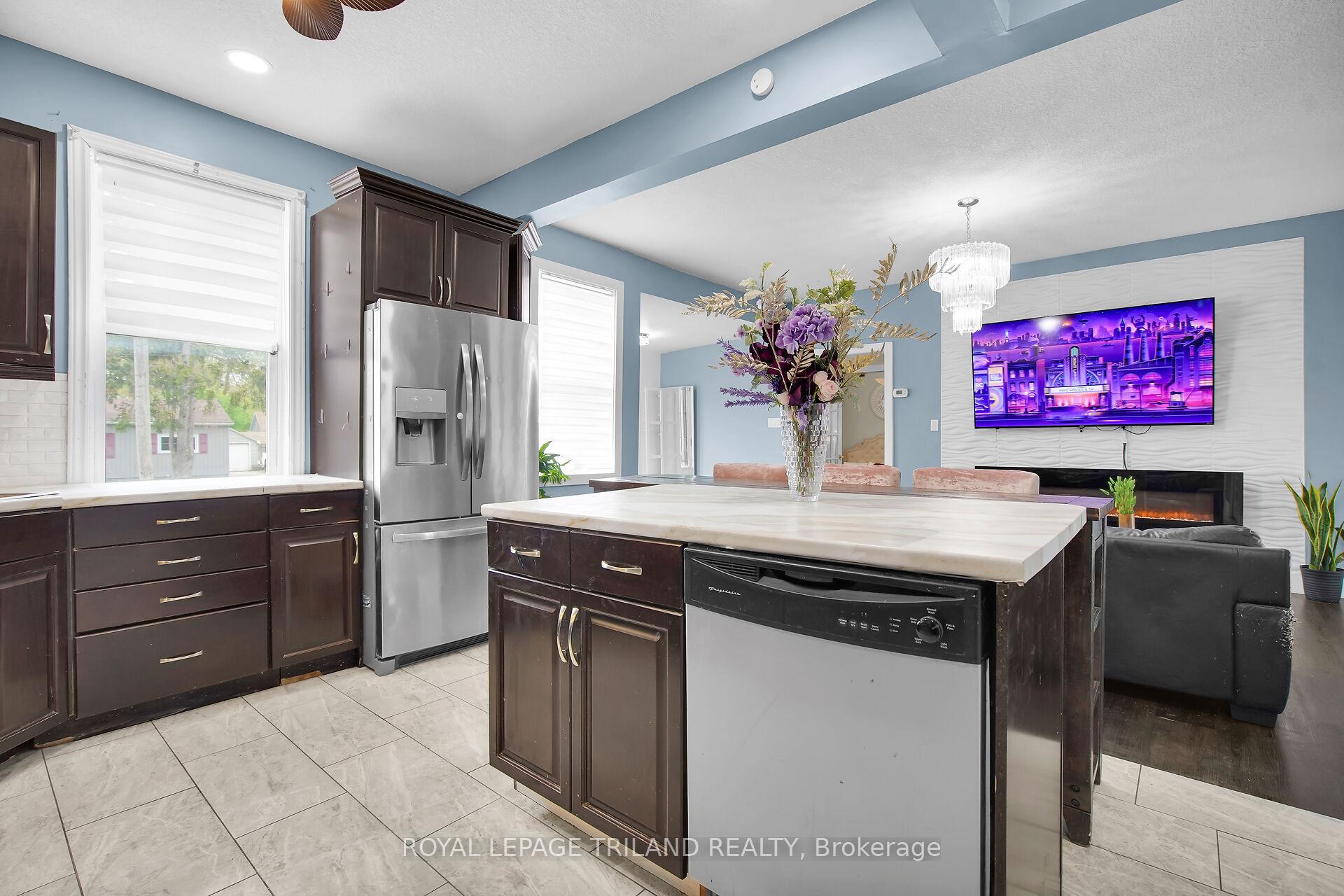 Photo 13 of 154 John Street, West Elgin, West Lorne — HOMEH