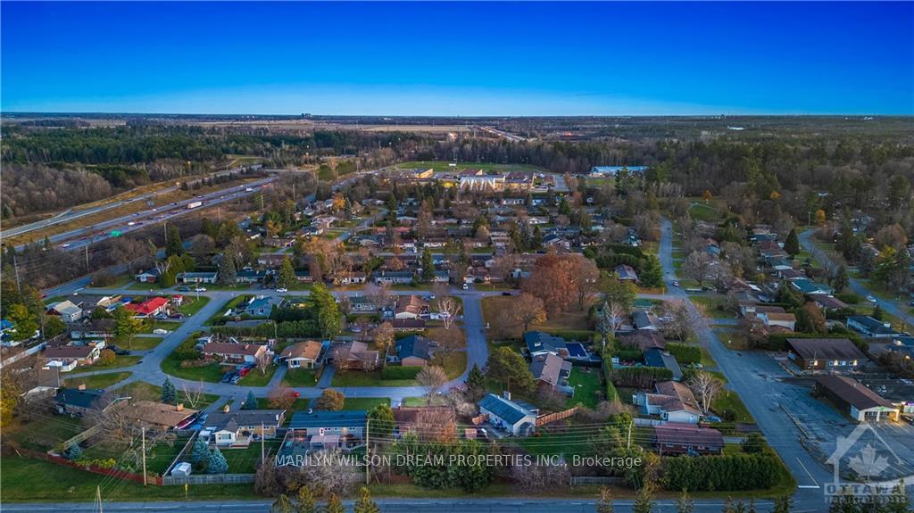 Photo 3 of 17 Domus Crescent, Ottawa, Lynwood Village — HOMEH