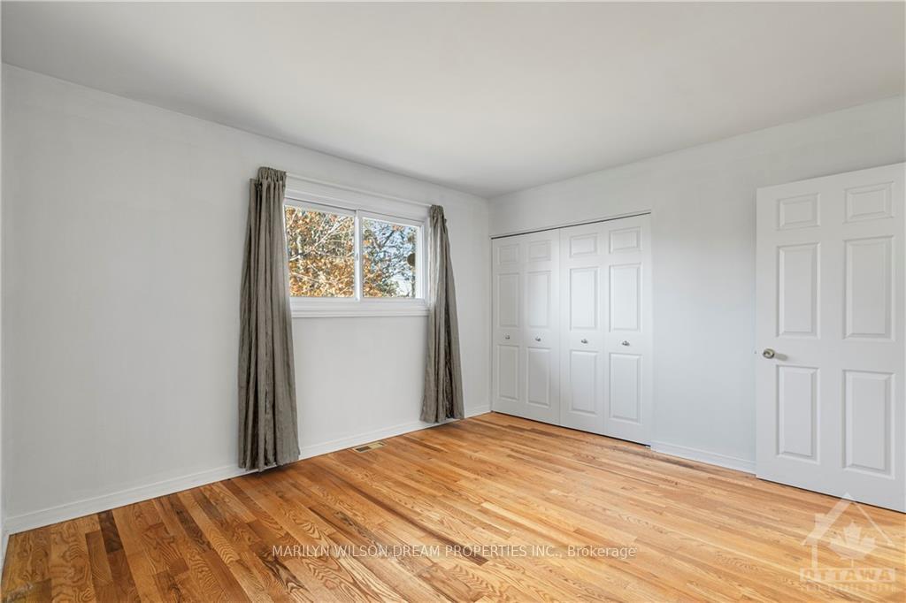 Photo 15 of 17 Domus Crescent, Ottawa, Lynwood Village — HOMEH