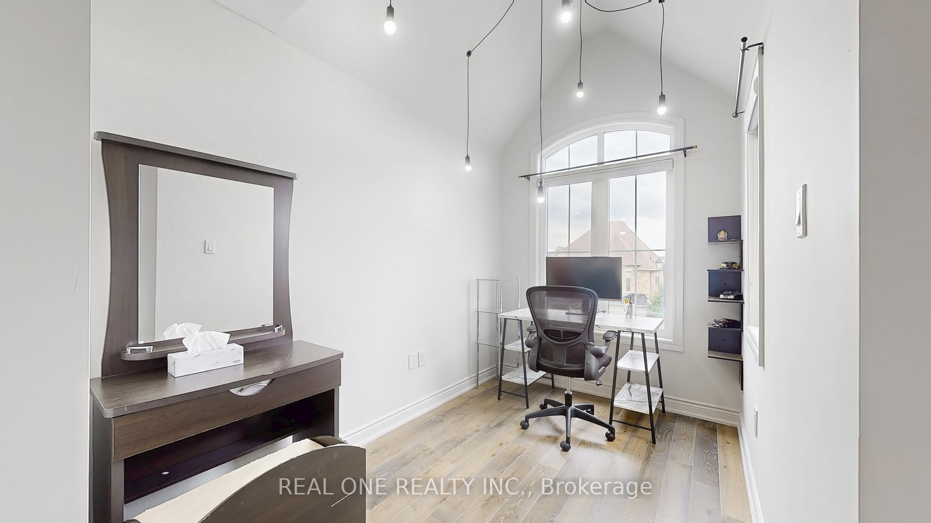 Photo 28 of 193 Cranbrook Crescent, Vaughan, Kleinburg — HOMEH