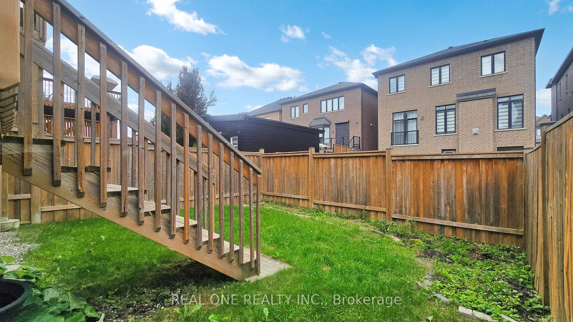 Photo 47 of 193 Cranbrook Crescent, Vaughan, Kleinburg — HOMEH