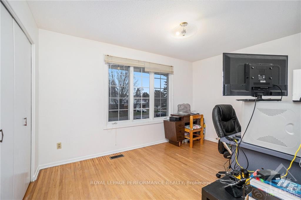 Photo 14 of 2192 Emard Crescent, Ottawa, Beacon Hill North — HOMEH