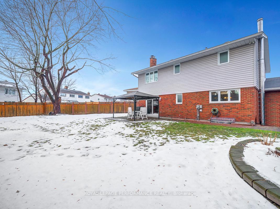 Photo 18 of 2192 Emard Crescent, Ottawa, Beacon Hill North — HOMEH