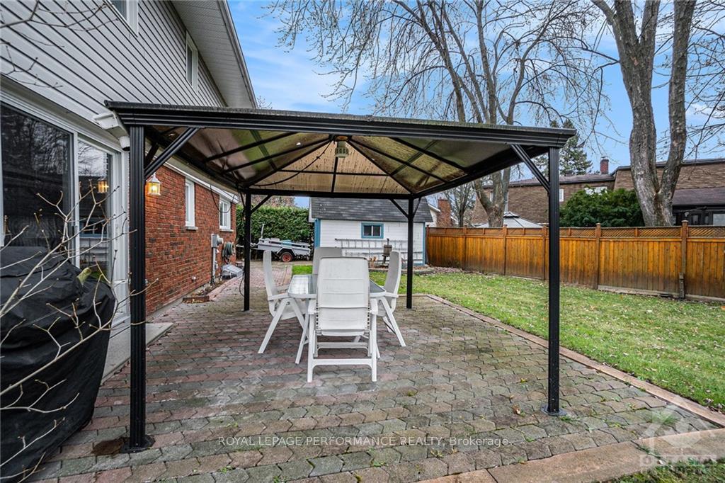 Photo 24 of 2192 Emard Crescent, Ottawa, Beacon Hill North — HOMEH