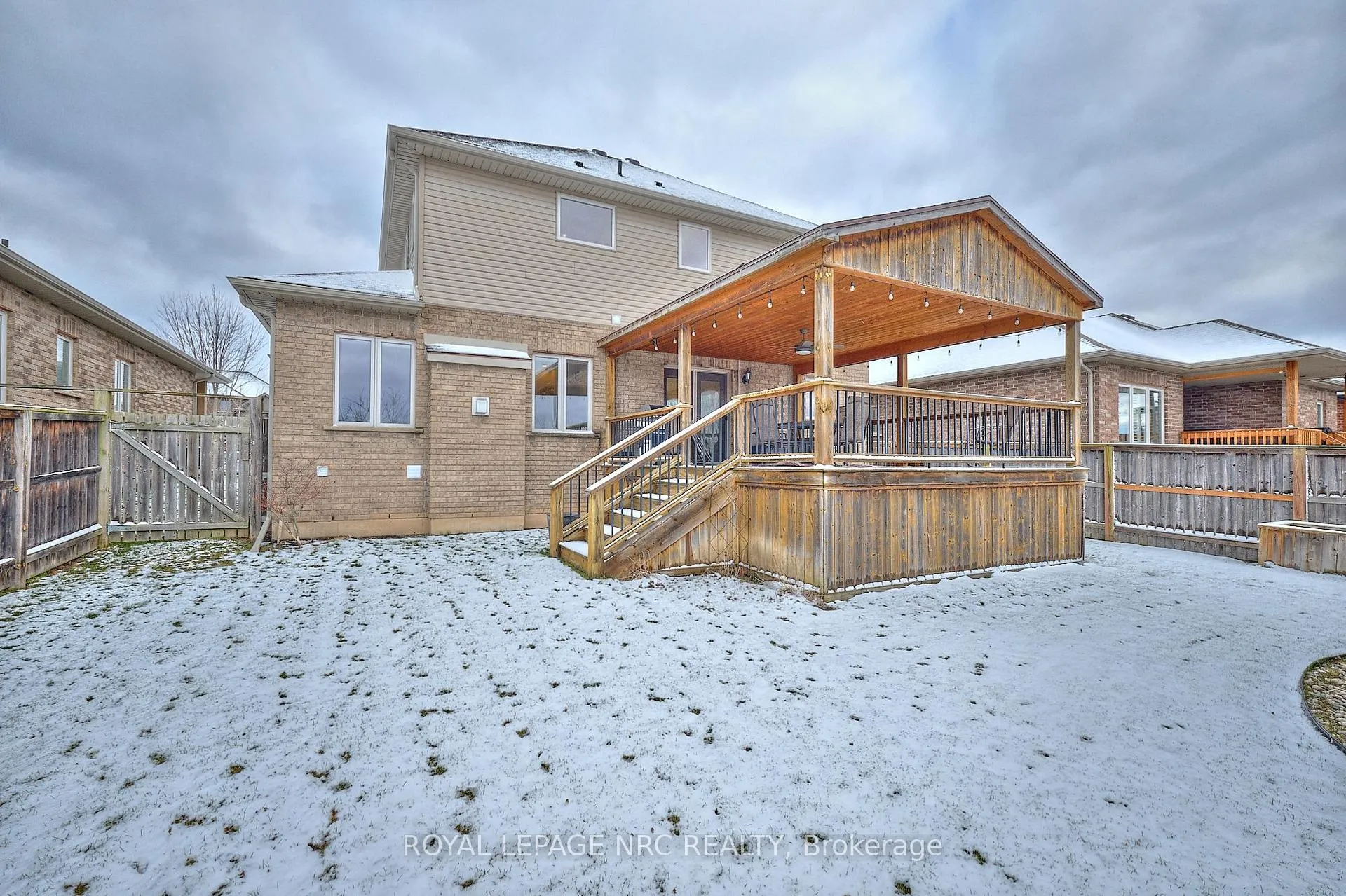 Photo 2 of 117 Creekside Drive, Welland, Coyle Creek — HOMEH