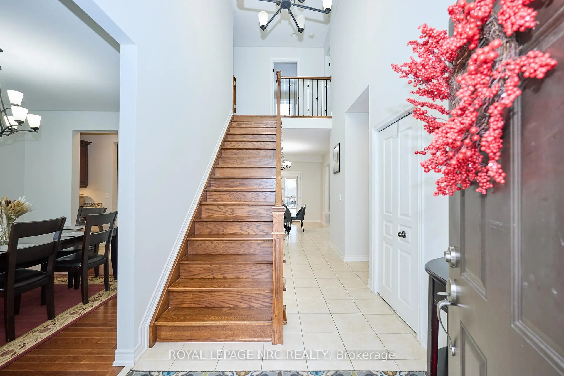 Photo 7 of 117 Creekside Drive, Welland, Coyle Creek — HOMEH