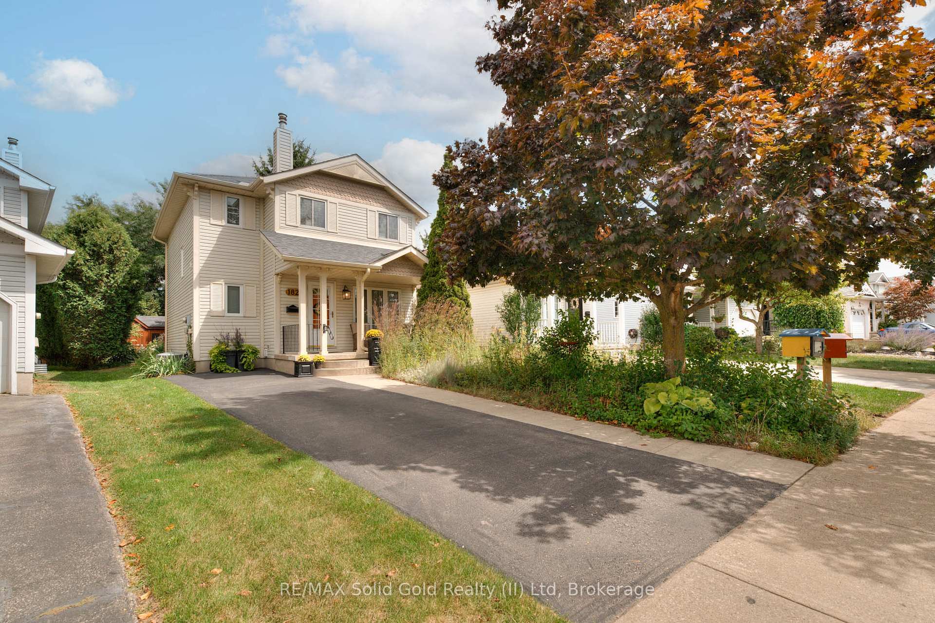 Photo 1 of 182 Auburn Drive, Waterloo — HOMEH