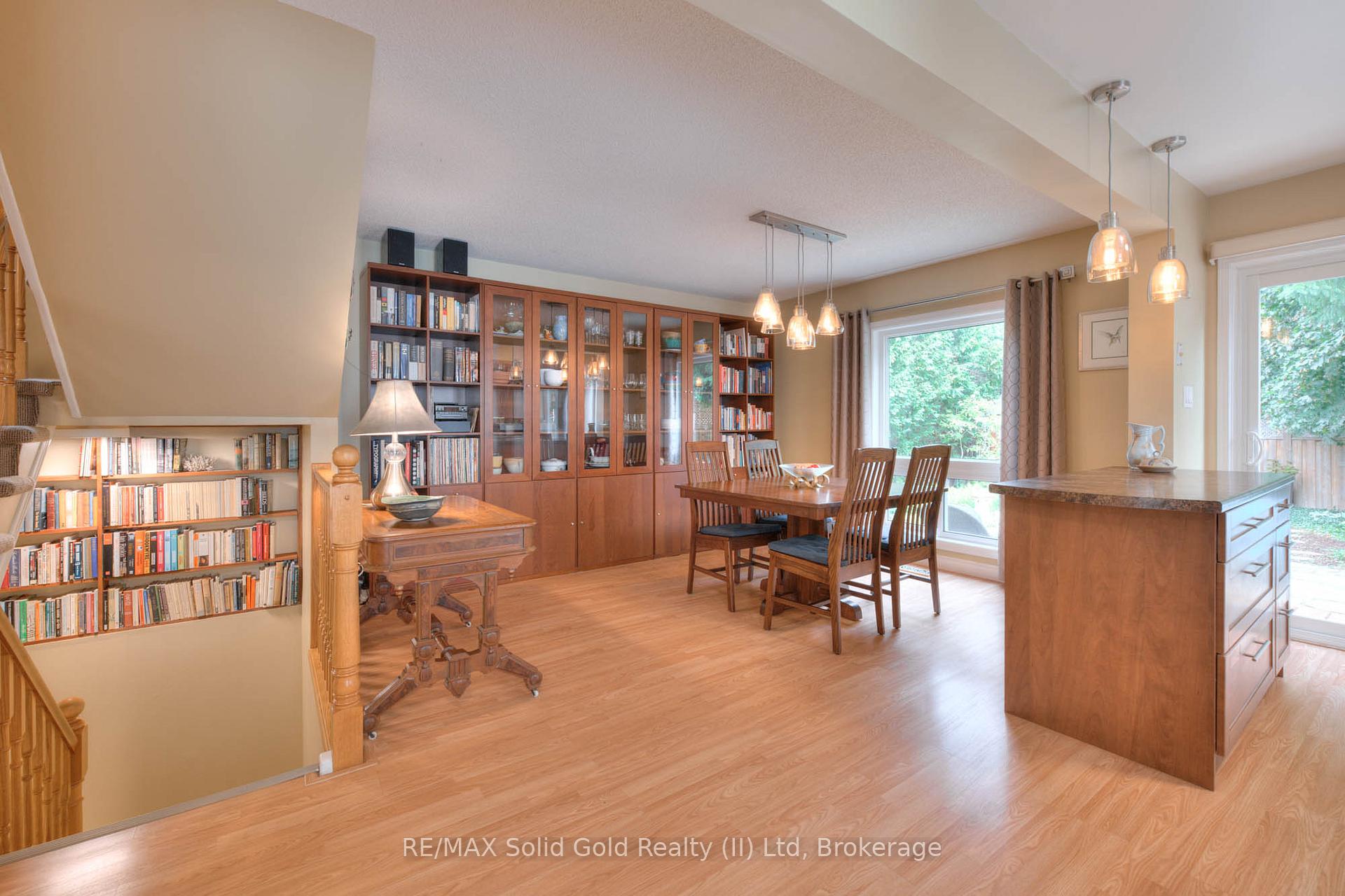 Photo 15 of 182 Auburn Drive, Waterloo — HOMEH