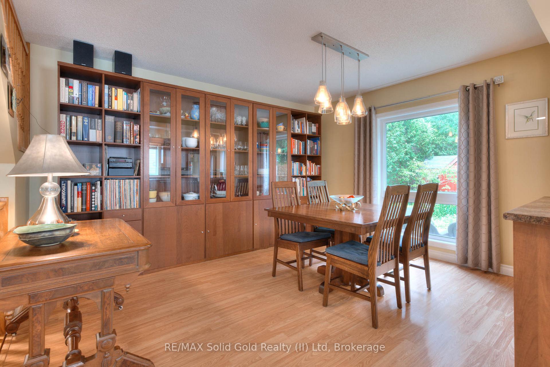 Photo 16 of 182 Auburn Drive, Waterloo — HOMEH