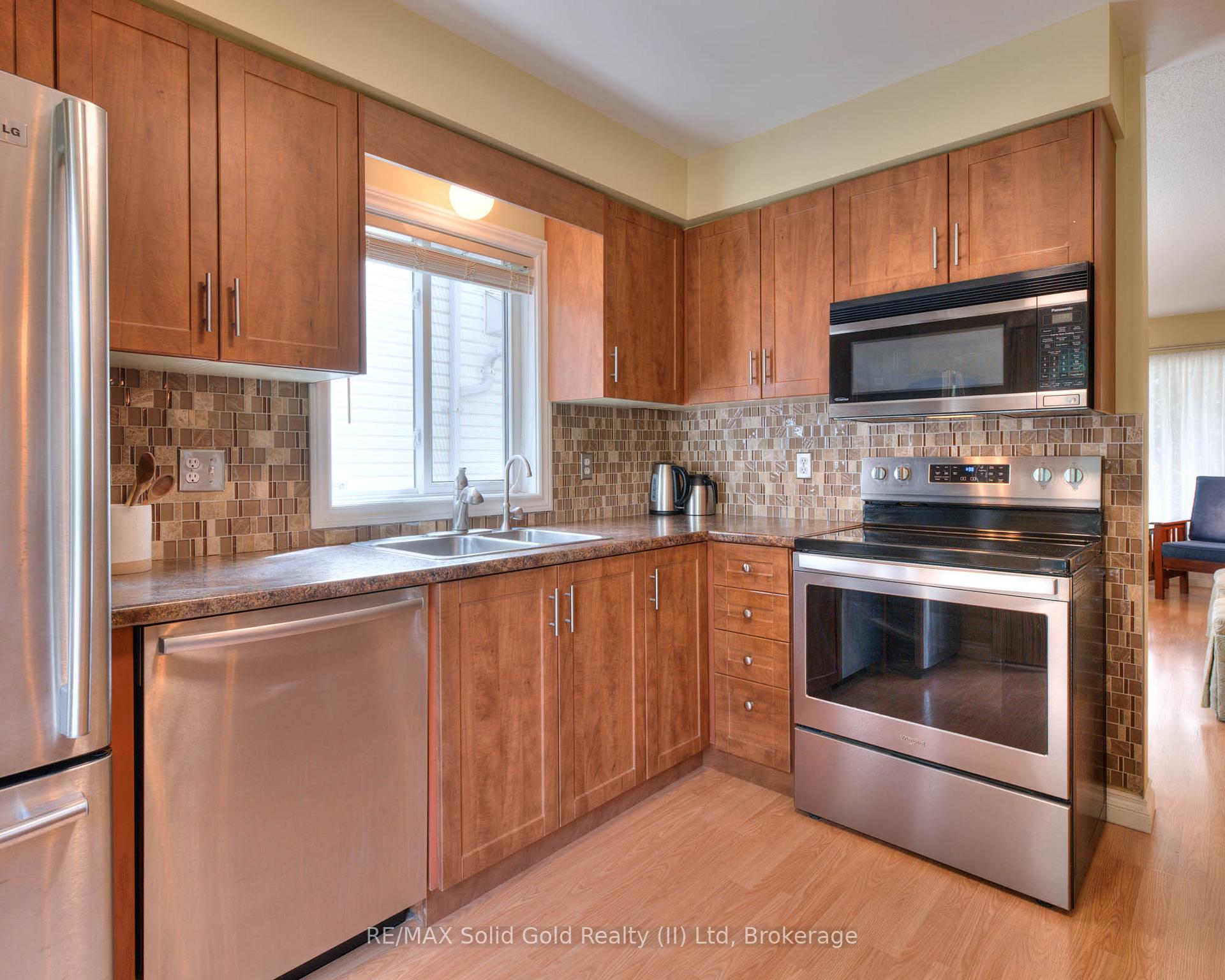 Photo 20 of 182 Auburn Drive, Waterloo — HOMEH