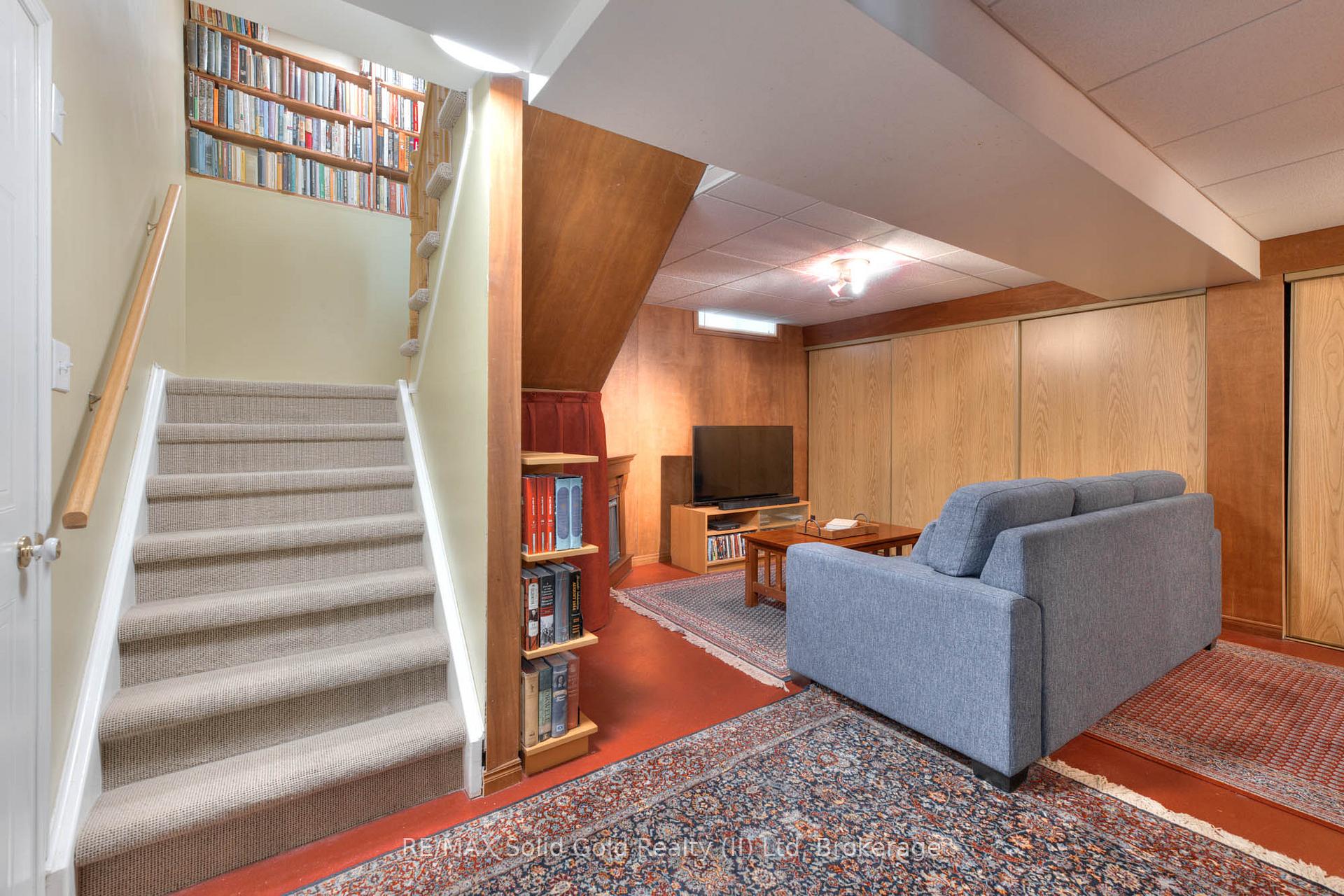 Photo 28 of 182 Auburn Drive, Waterloo — HOMEH