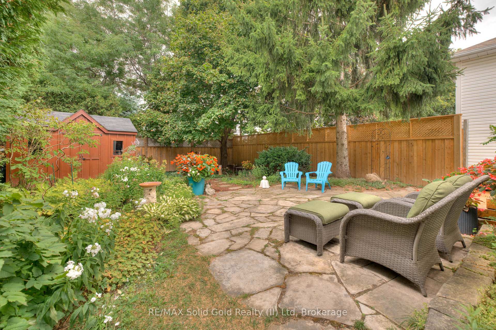 Photo 33 of 182 Auburn Drive, Waterloo — HOMEH