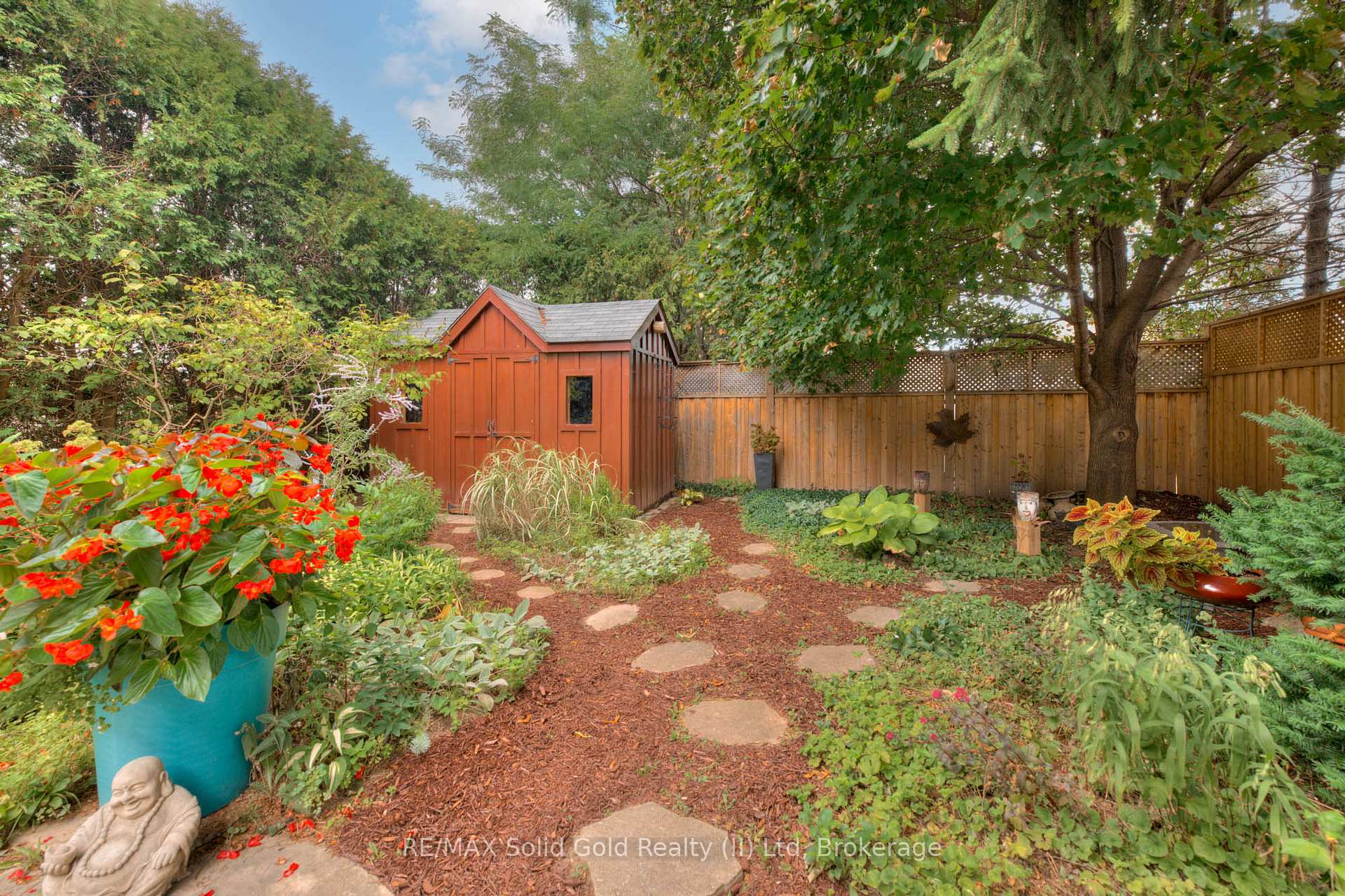 Photo 35 of 182 Auburn Drive, Waterloo — HOMEH
