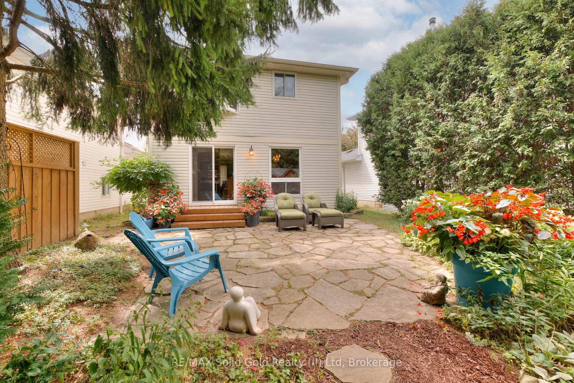 Photo 39 of 182 Auburn Drive, Waterloo — HOMEH