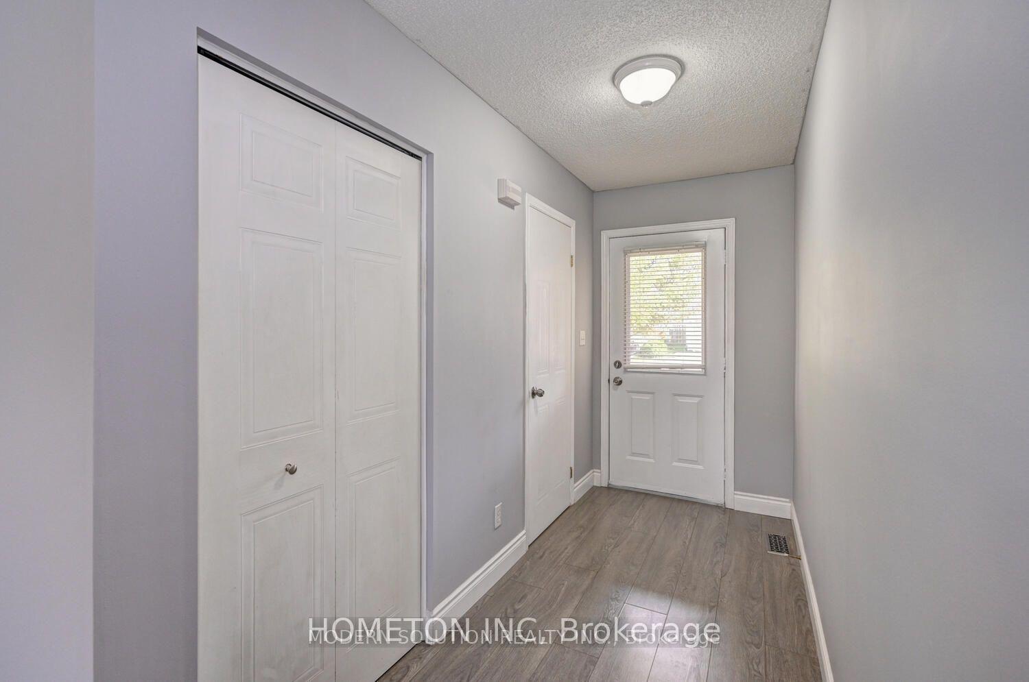 Photo 4 of 717 Paris Boulevard, Waterloo — HOMEH