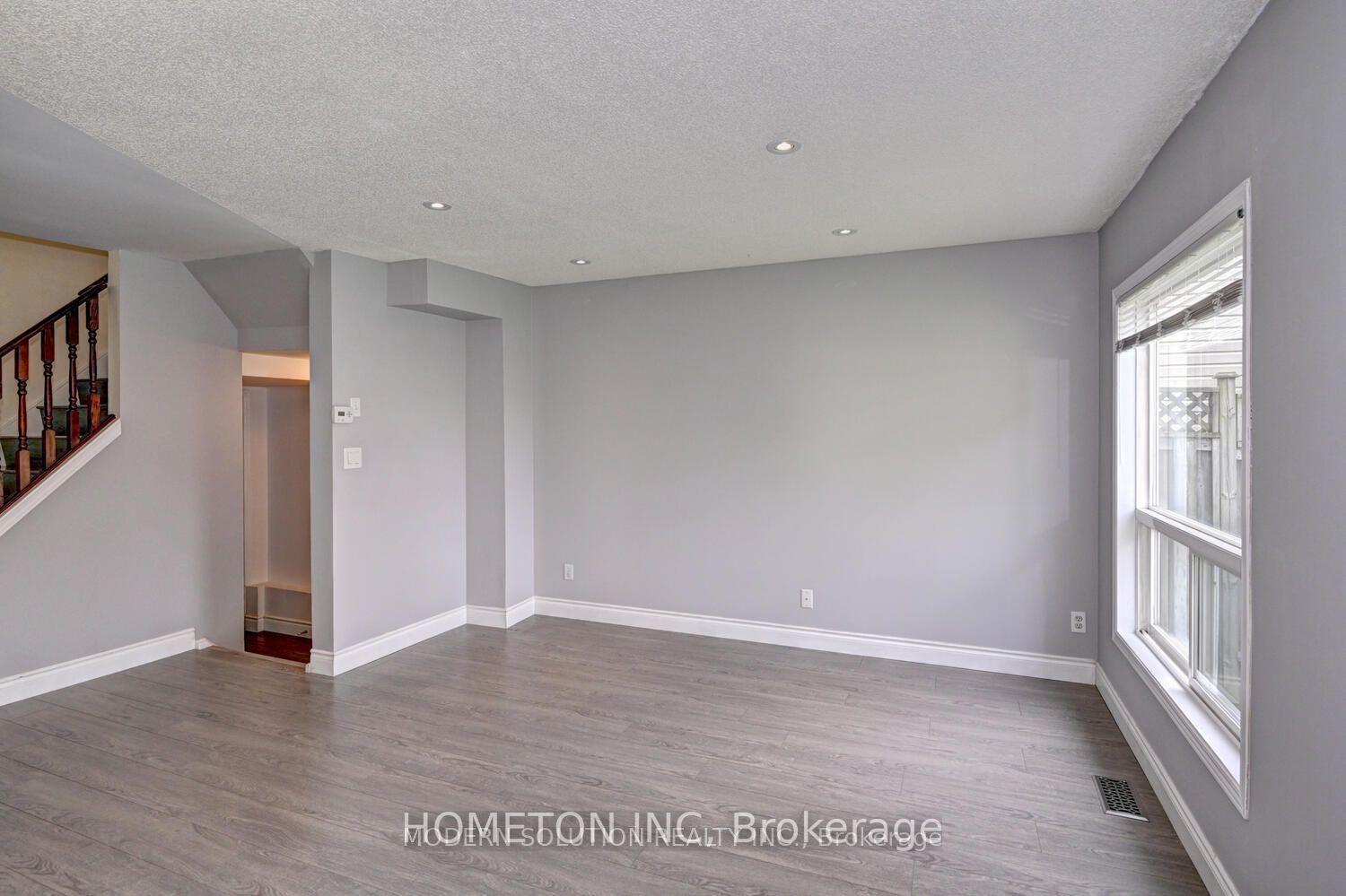Photo 7 of 717 Paris Boulevard, Waterloo — HOMEH