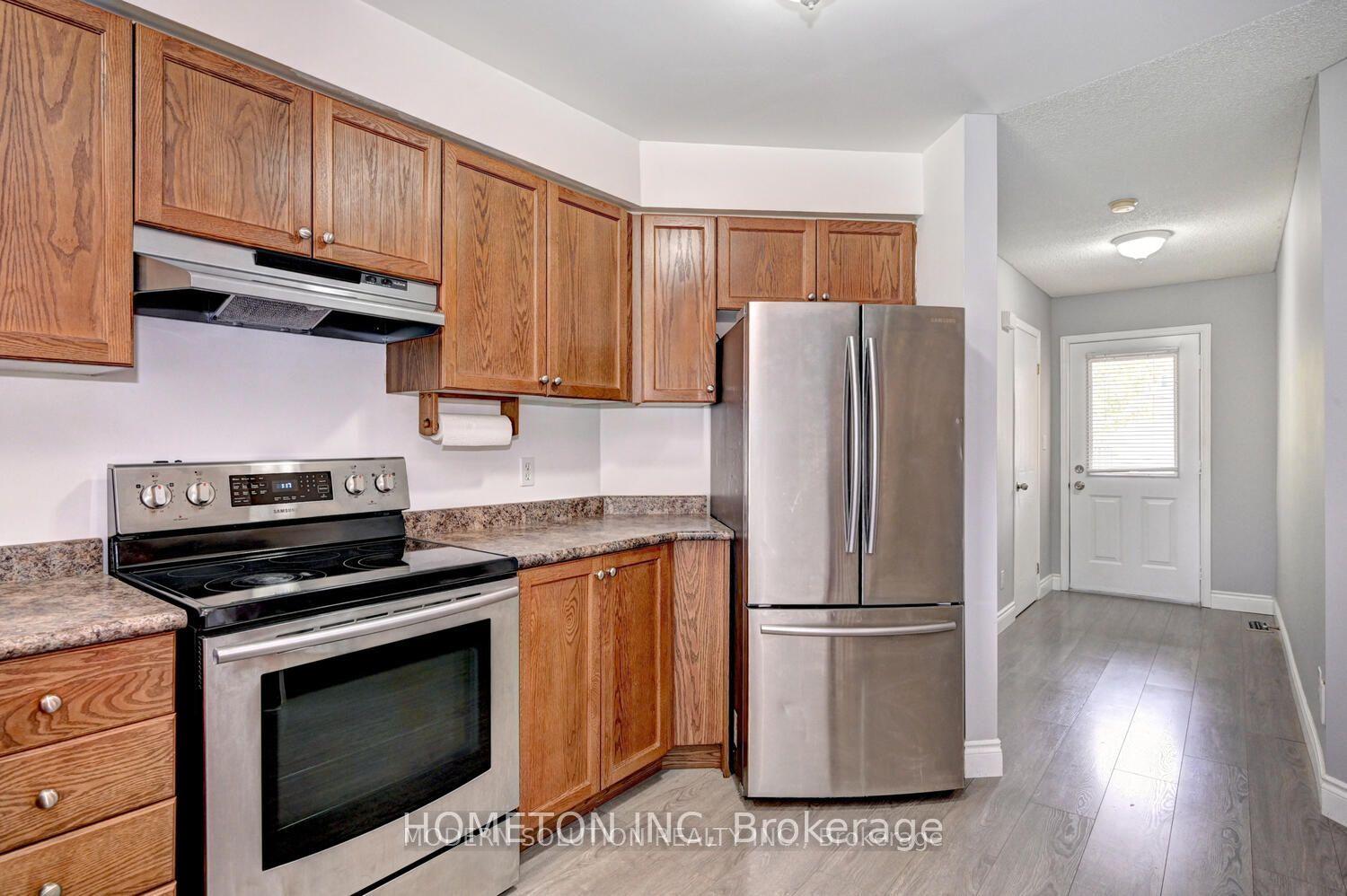 Photo 9 of 717 Paris Boulevard, Waterloo — HOMEH