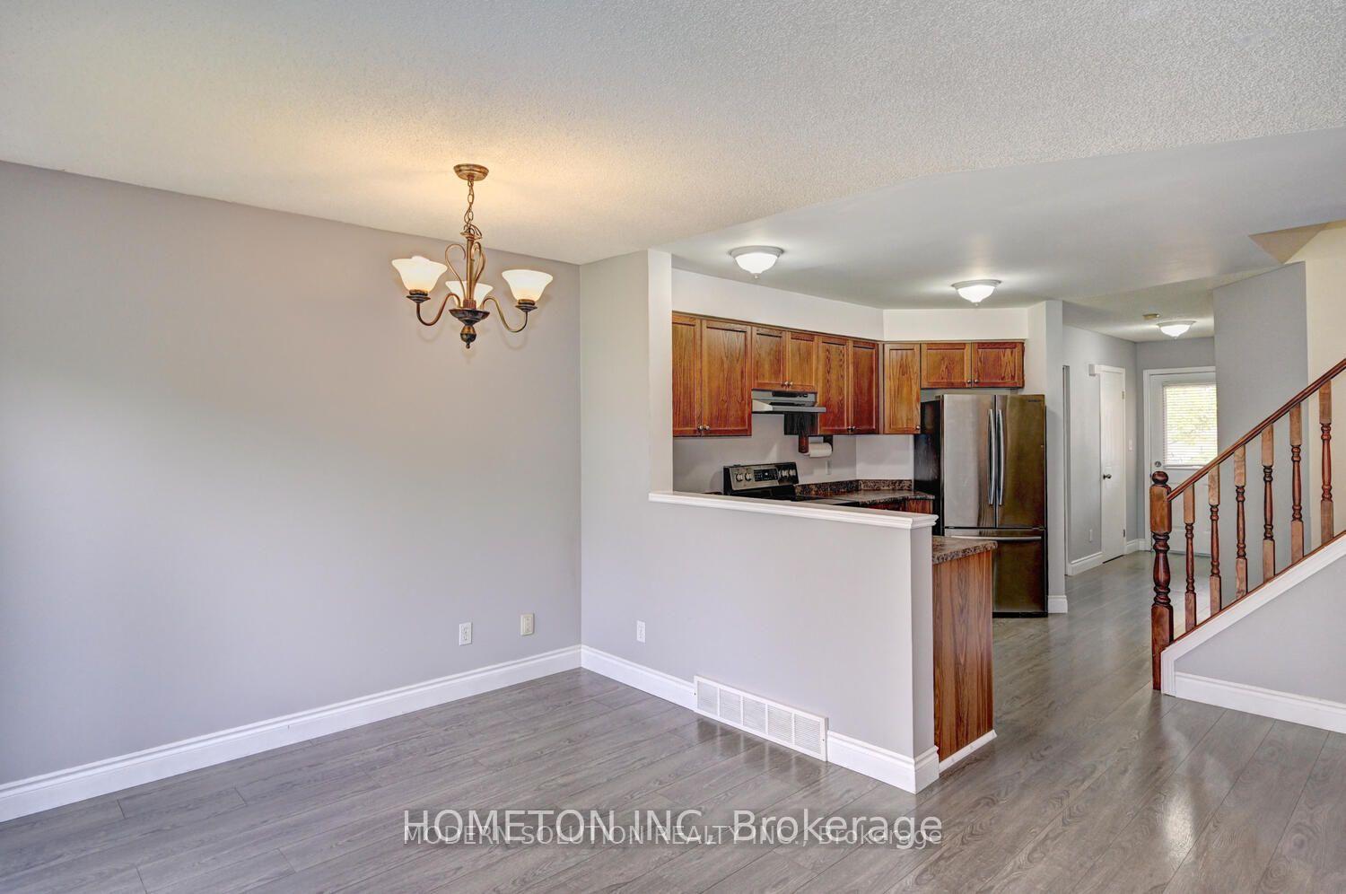 Photo 11 of 717 Paris Boulevard, Waterloo — HOMEH