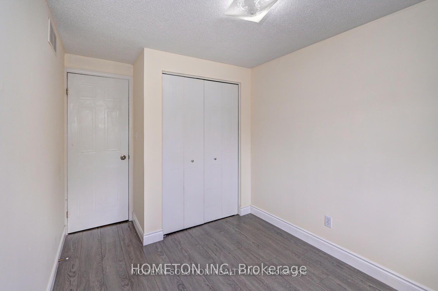 Photo 20 of 717 Paris Boulevard, Waterloo — HOMEH