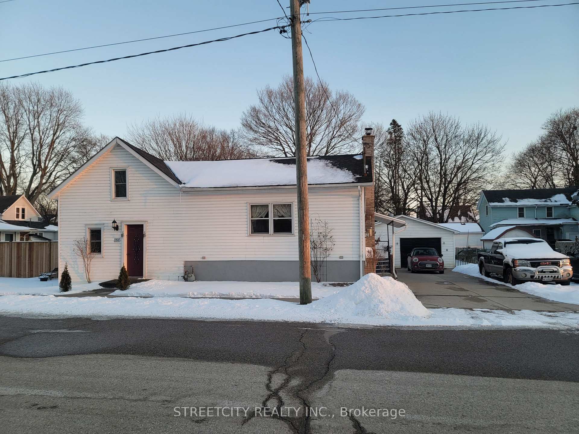 Front of 156 Maple Street