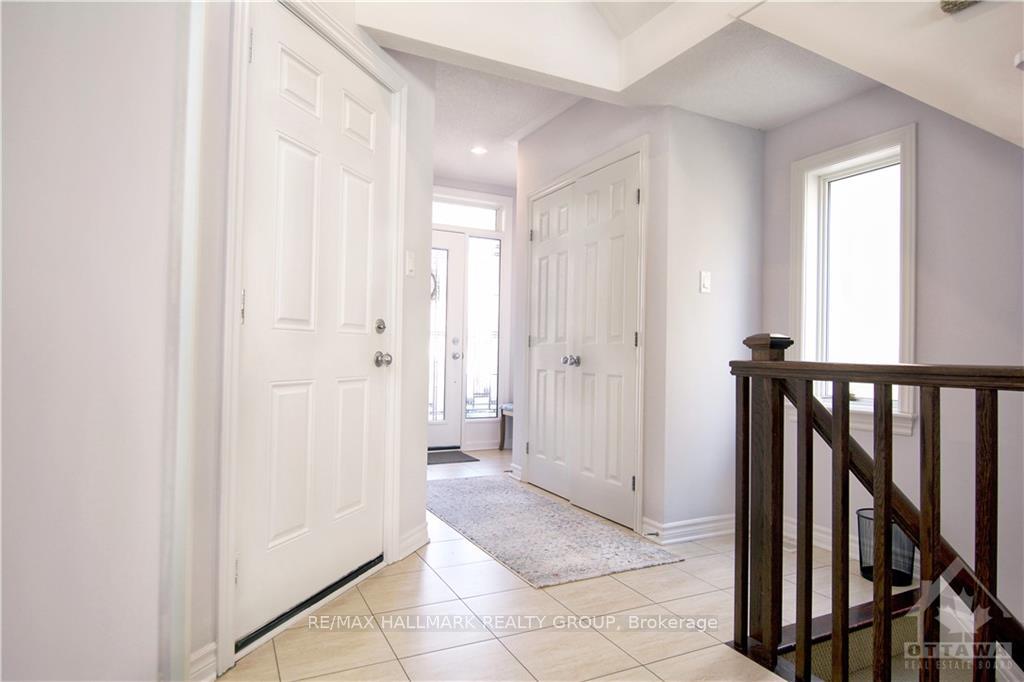 Photo 4 of 128 Manorwood Crescent, Ottawa, Blossom Park/Kemp Park/Findlay Creek — HOMEH