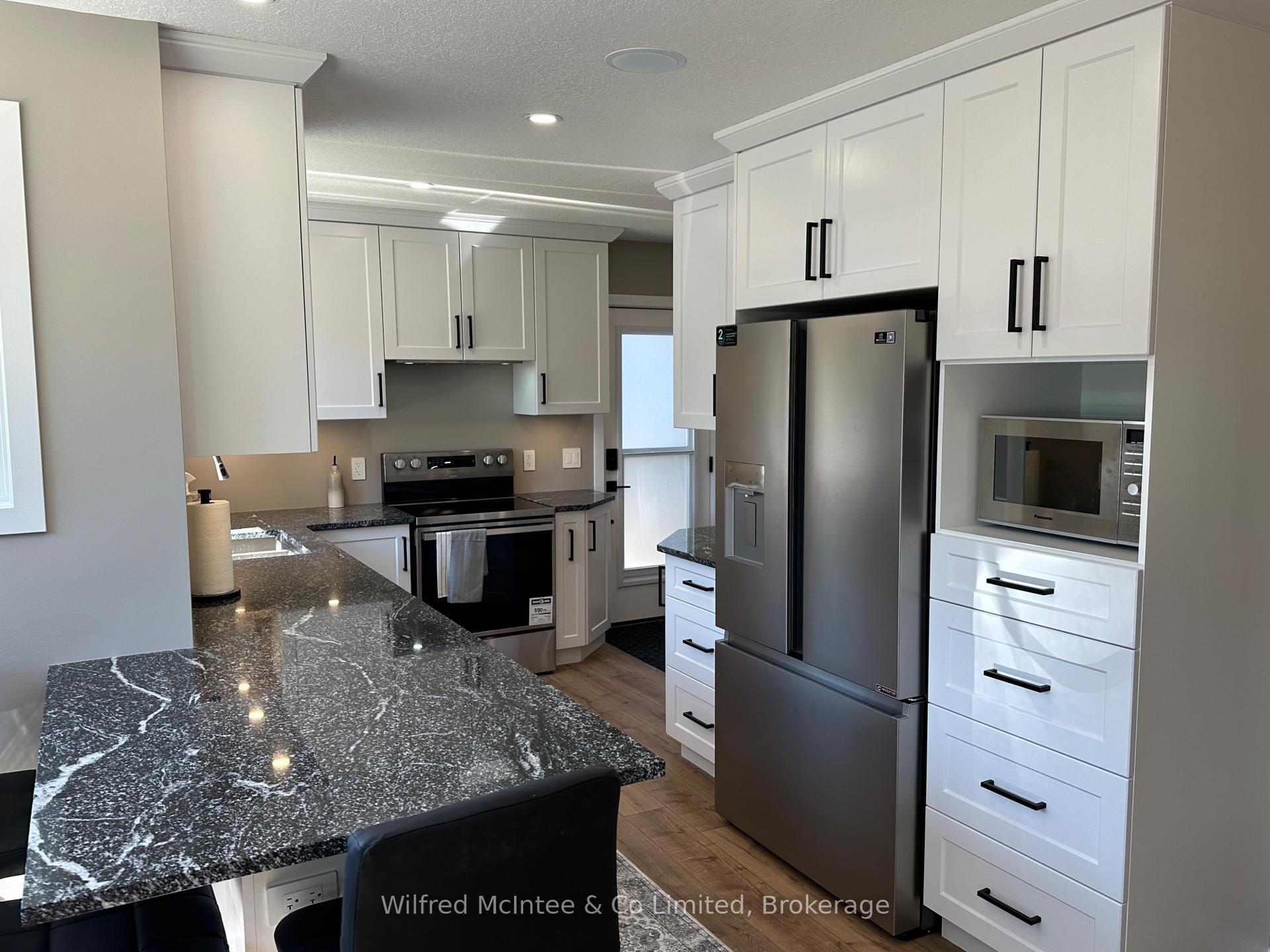 Photo 11 of 166 Cornwall Street, Waterloo — HOMEH