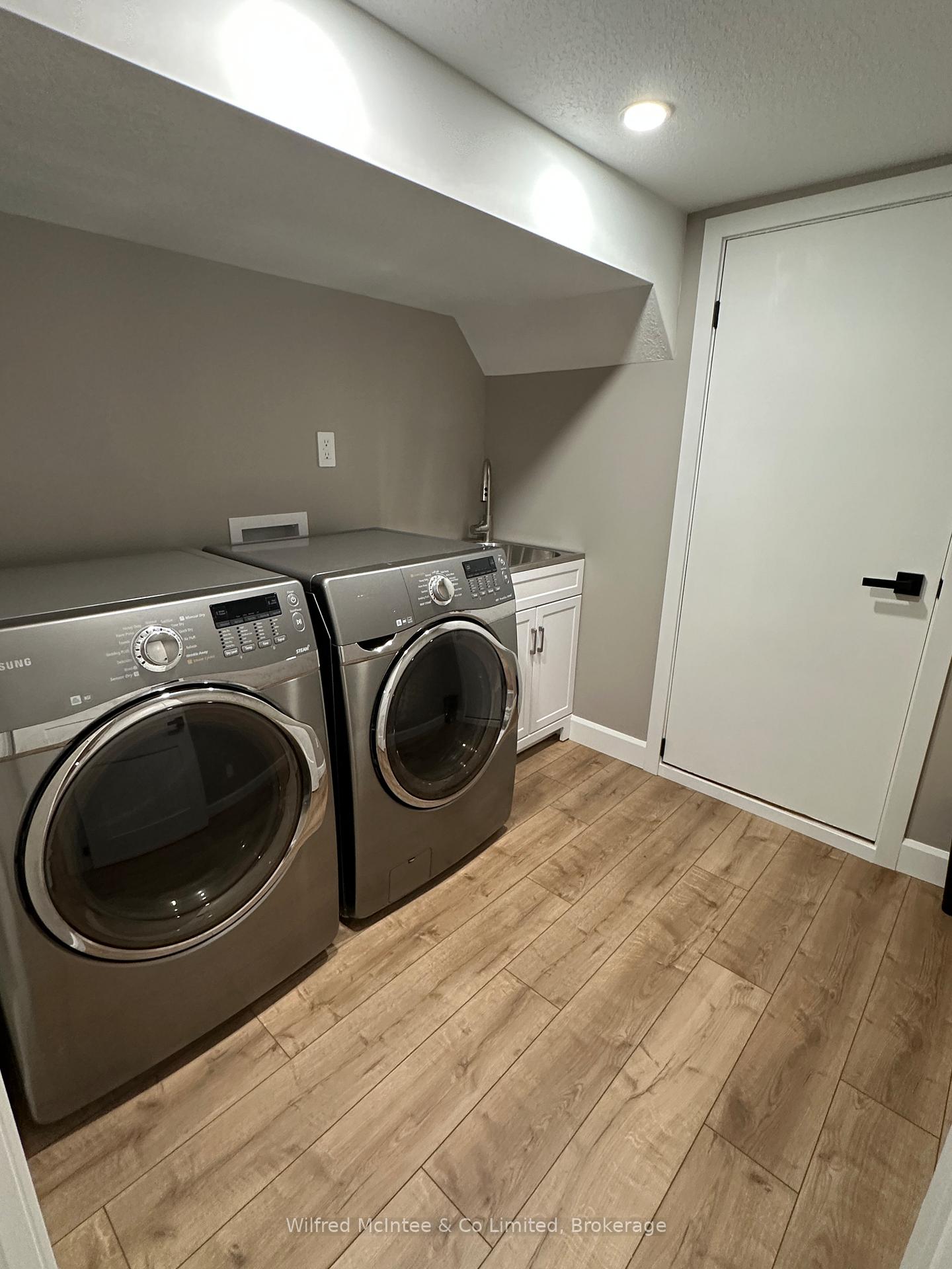 Photo 34 of 166 Cornwall Street, Waterloo — HOMEH