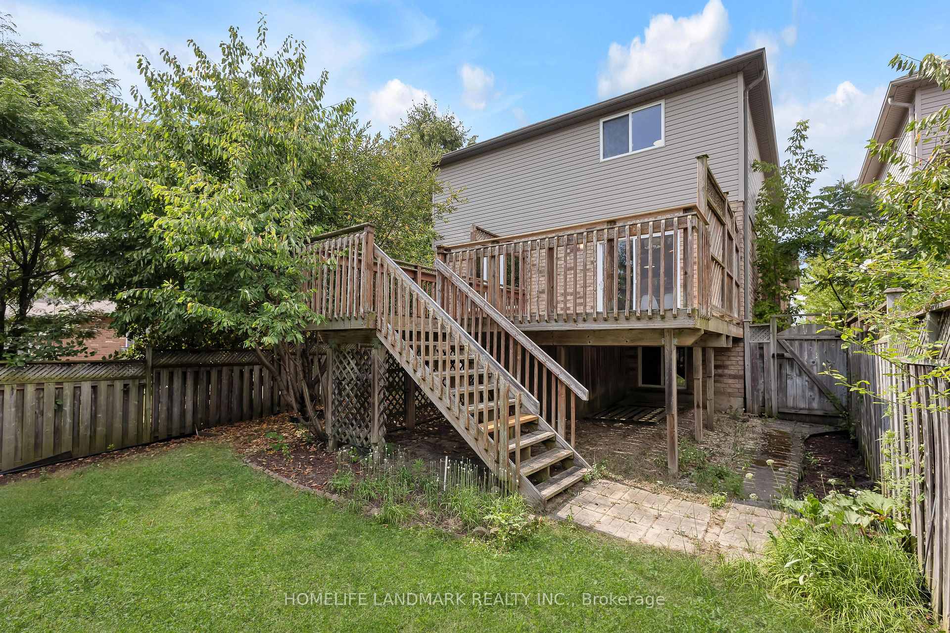 Photo 30 of 205 Holbeach Crescent, Waterloo, Colonial Acres — HOMEH
