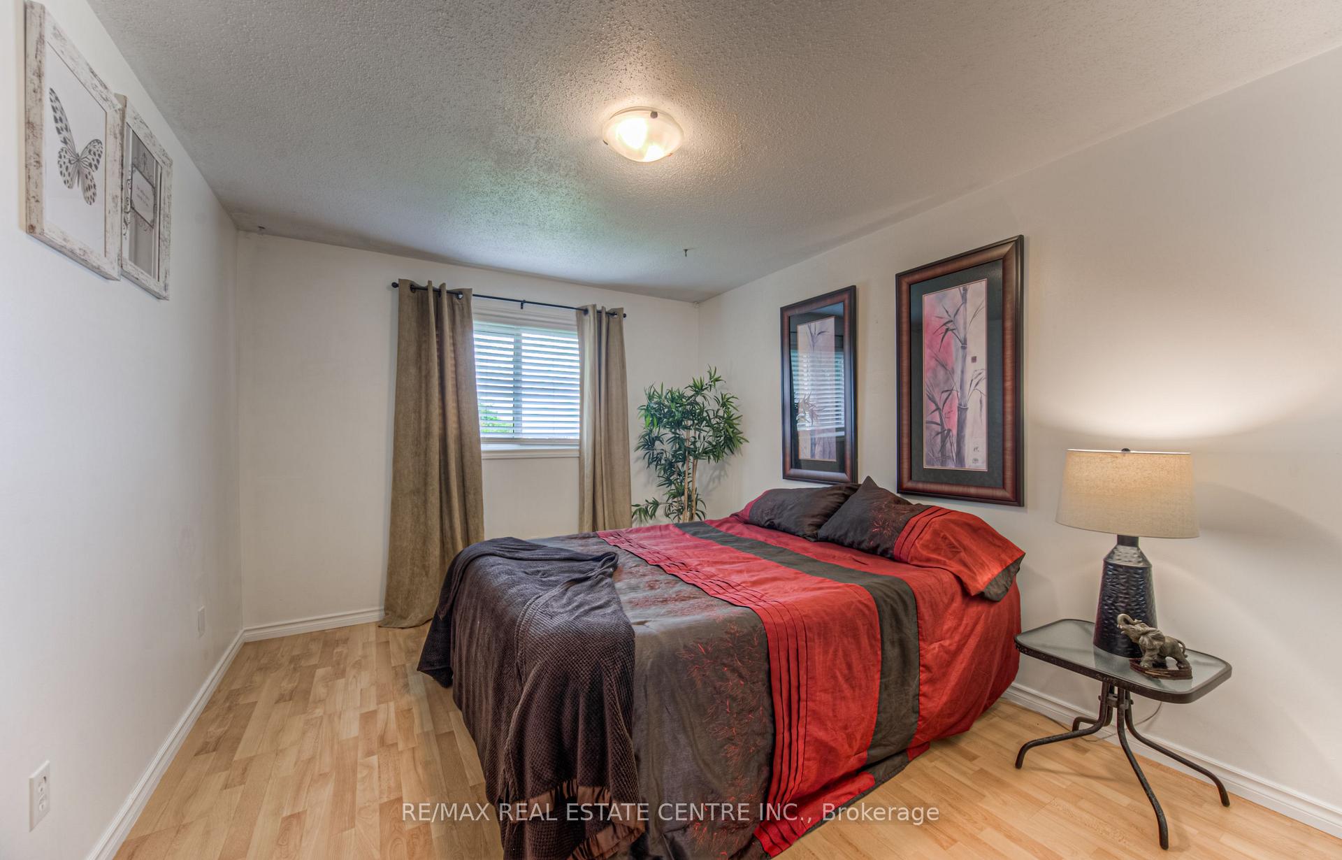 Photo 18 of 176 Coghill Place, Waterloo — HOMEH
