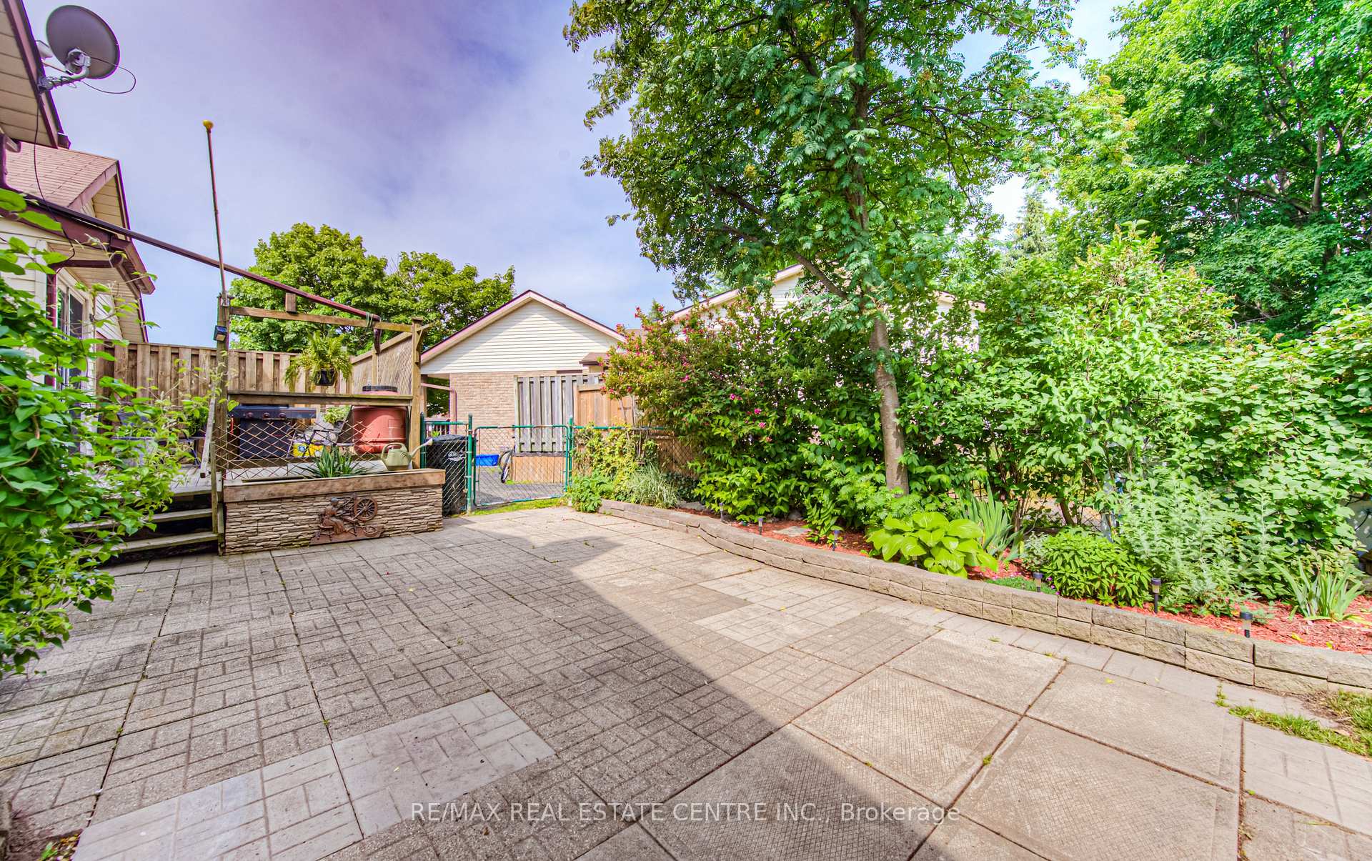 Photo 43 of 176 Coghill Place, Waterloo — HOMEH