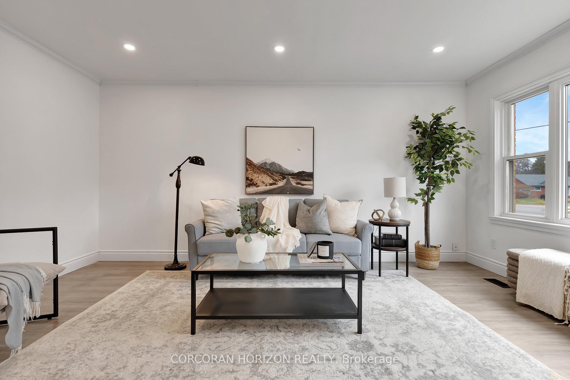 Photo 5 of 84 Weber Street S, Waterloo, Uptown Waterloo — HOMEH