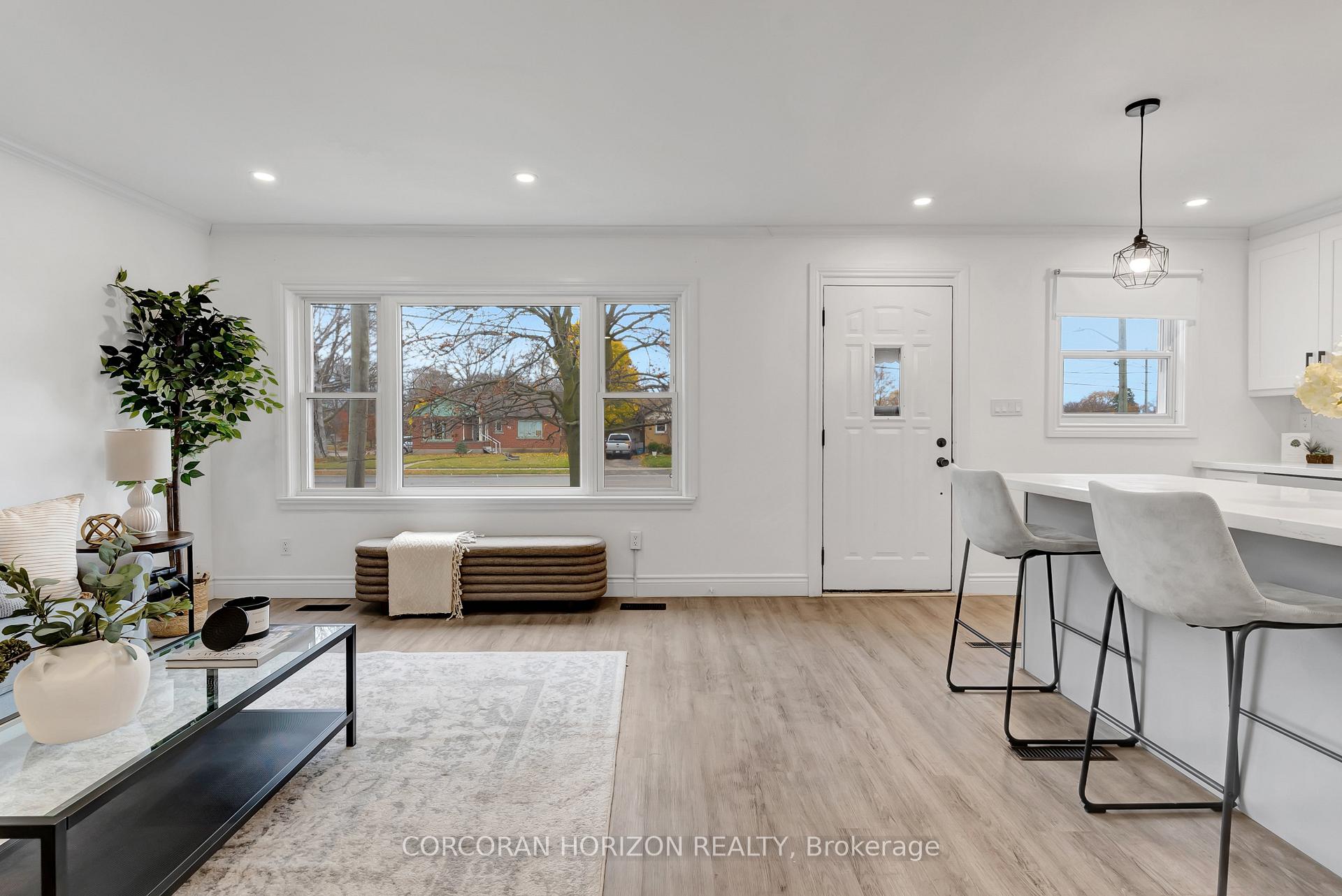 Photo 7 of 84 Weber Street S, Waterloo, Uptown Waterloo — HOMEH