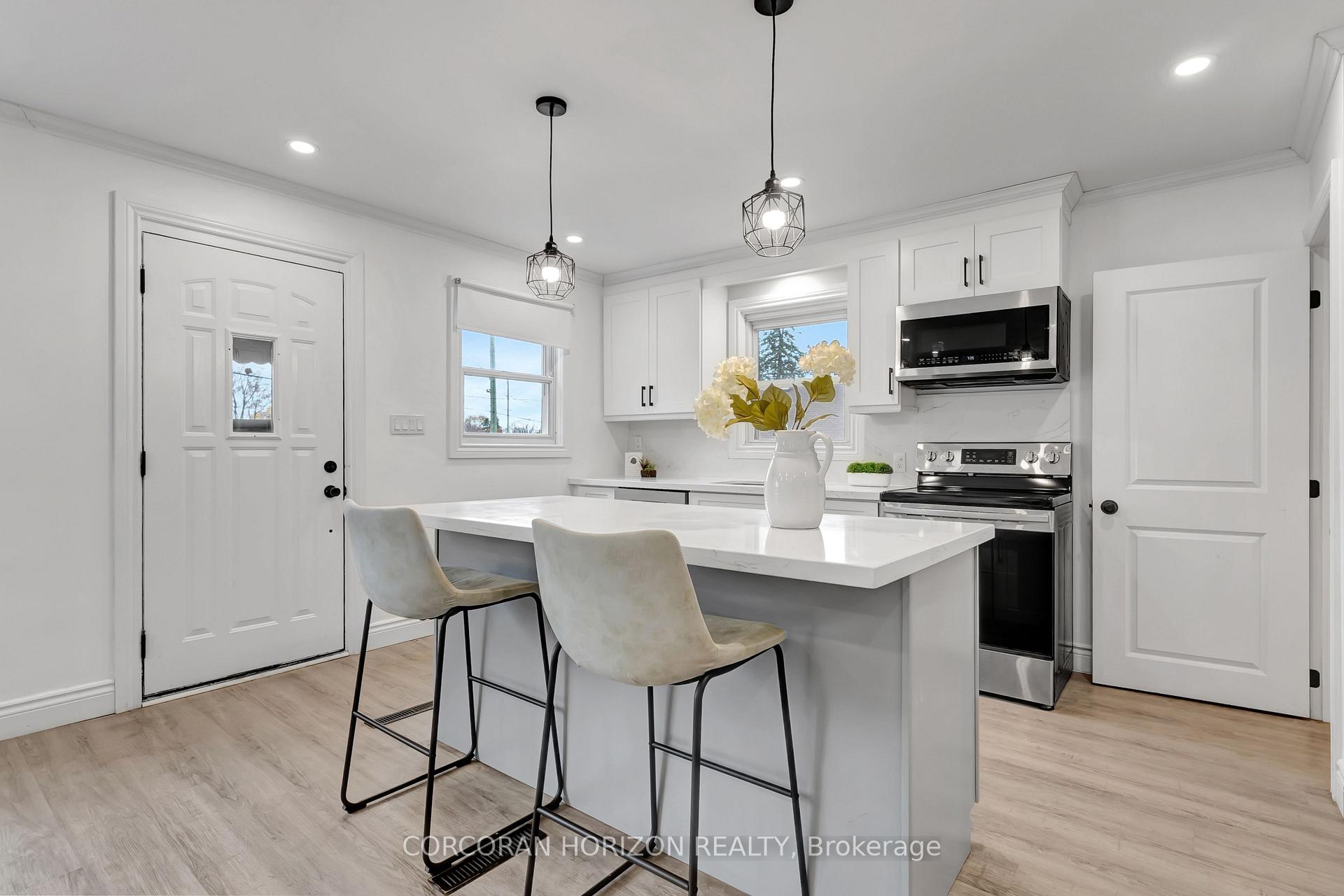 Photo 8 of 84 Weber Street S, Waterloo, Uptown Waterloo — HOMEH