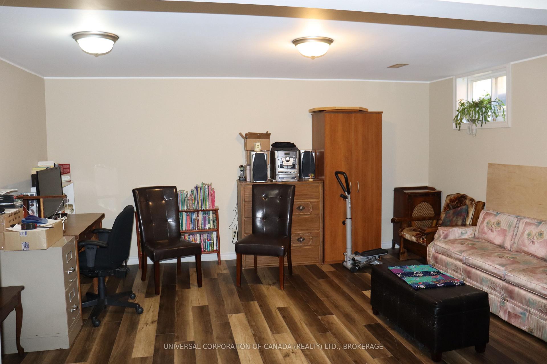 Photo 12 of 89 Myrtle Street N, Aylmer — HOMEH