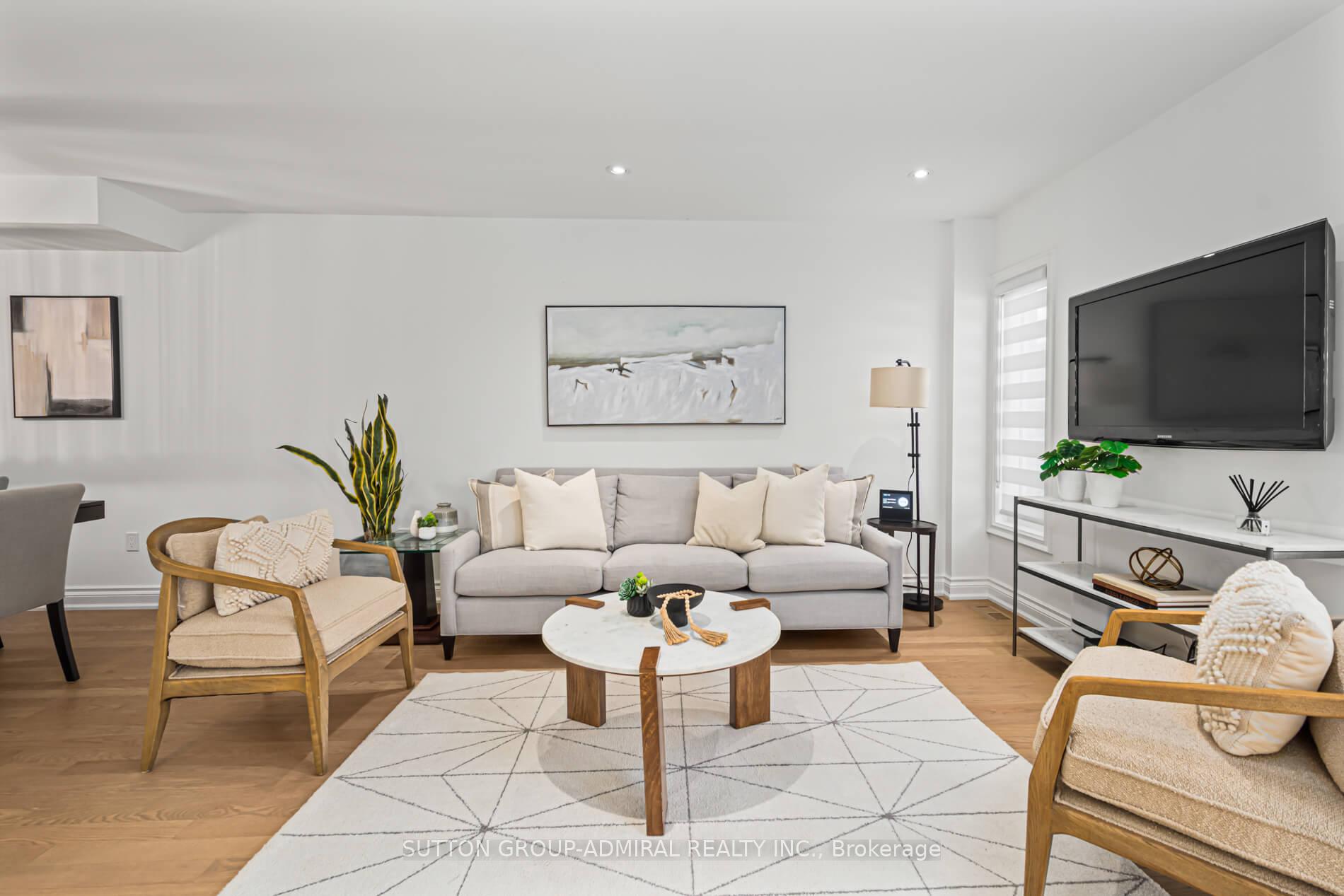 Photo 10 of 10 Oak Park Crescent, Vaughan, Rural Vaughan — HOMEH