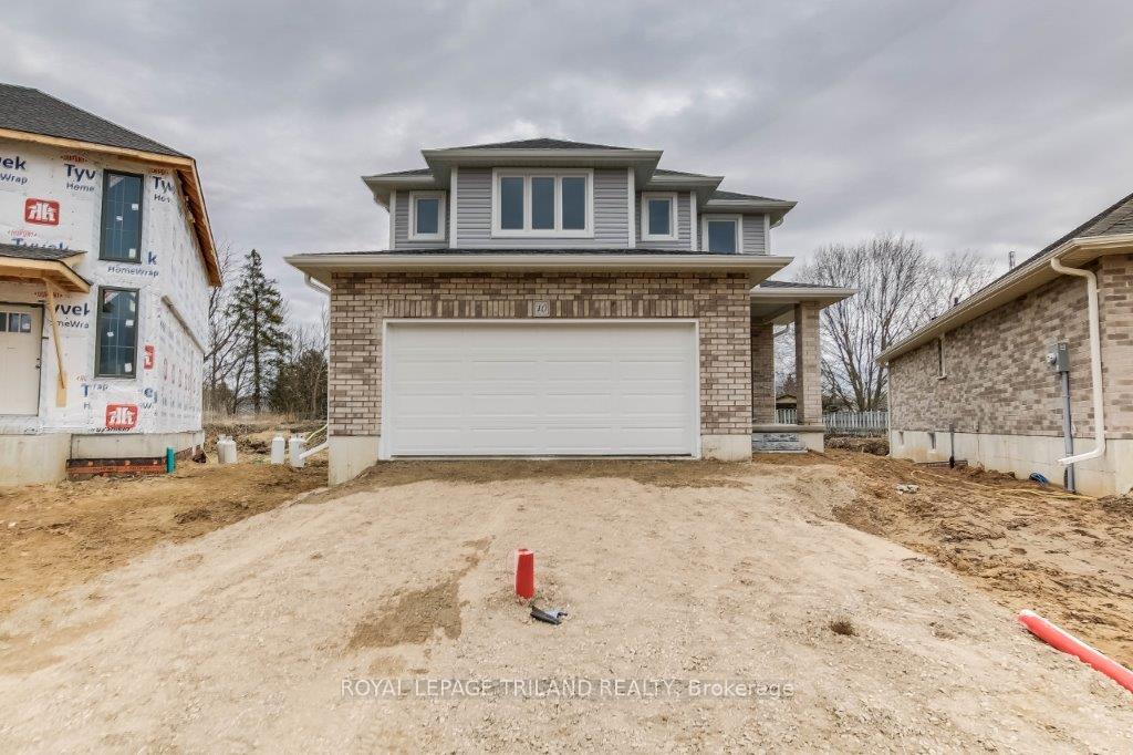 Front of LOT 8 Macleod Court