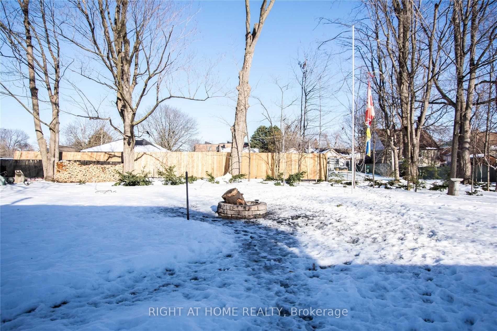 Photo 7 of 133-135 Mulcaster Street, Barrie, Codrington — HOMEH