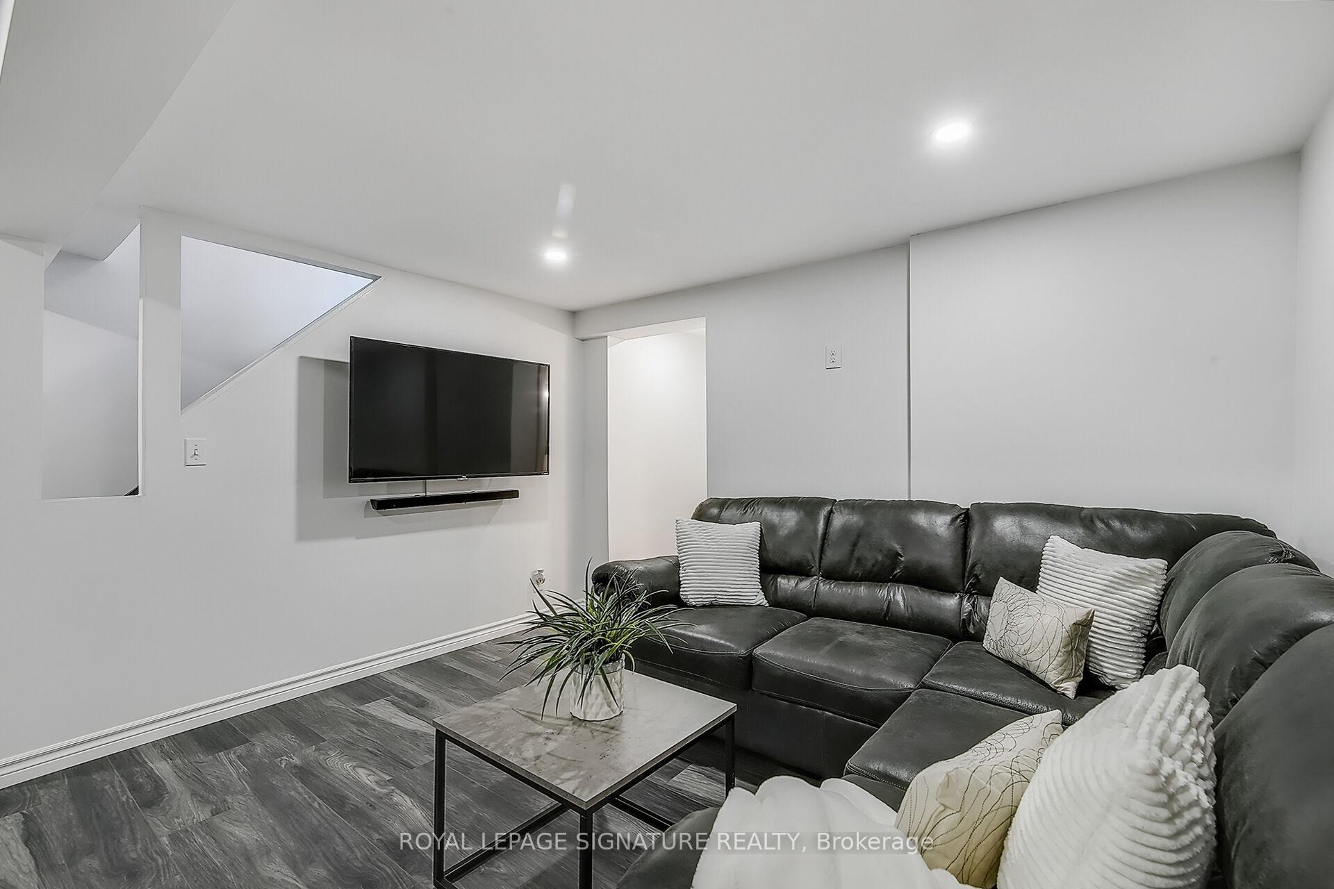 Photo 27 of 360 Cornerbrook Place, Waterloo — HOMEH
