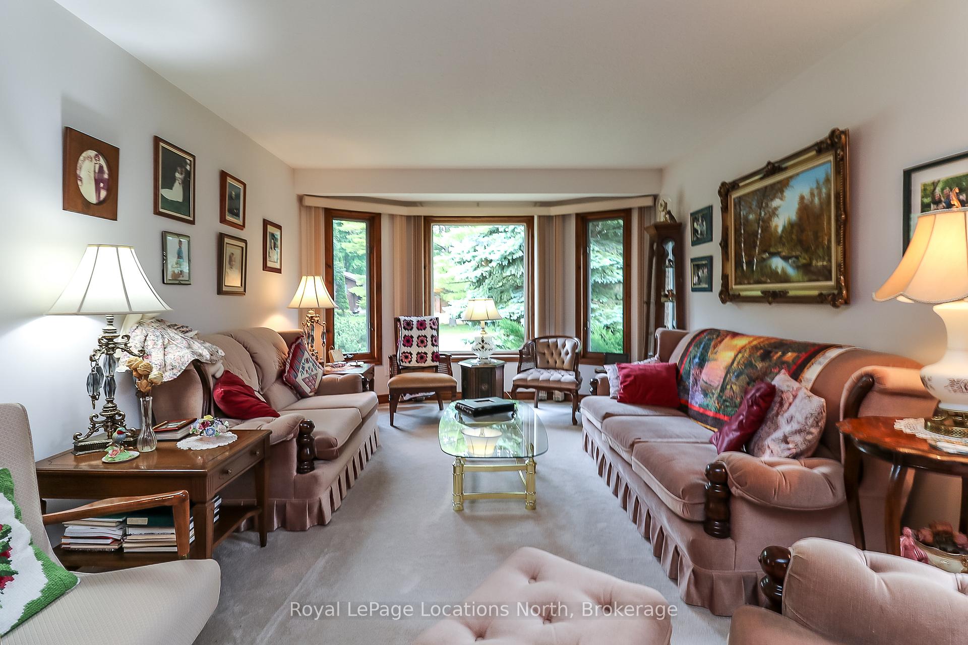 Photo 5 of 3 Kelley Crescent, Wasaga Beach — HOMEH
